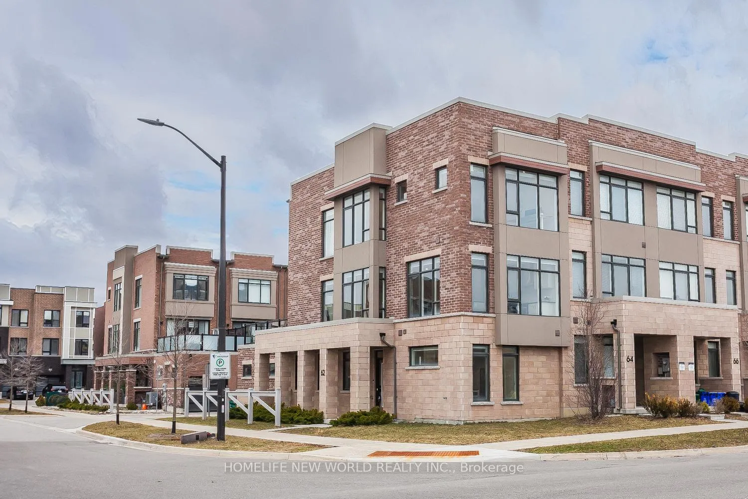 Photo 1 of 62 Troon Avenue, Vaughan, Maple — HOMEH
