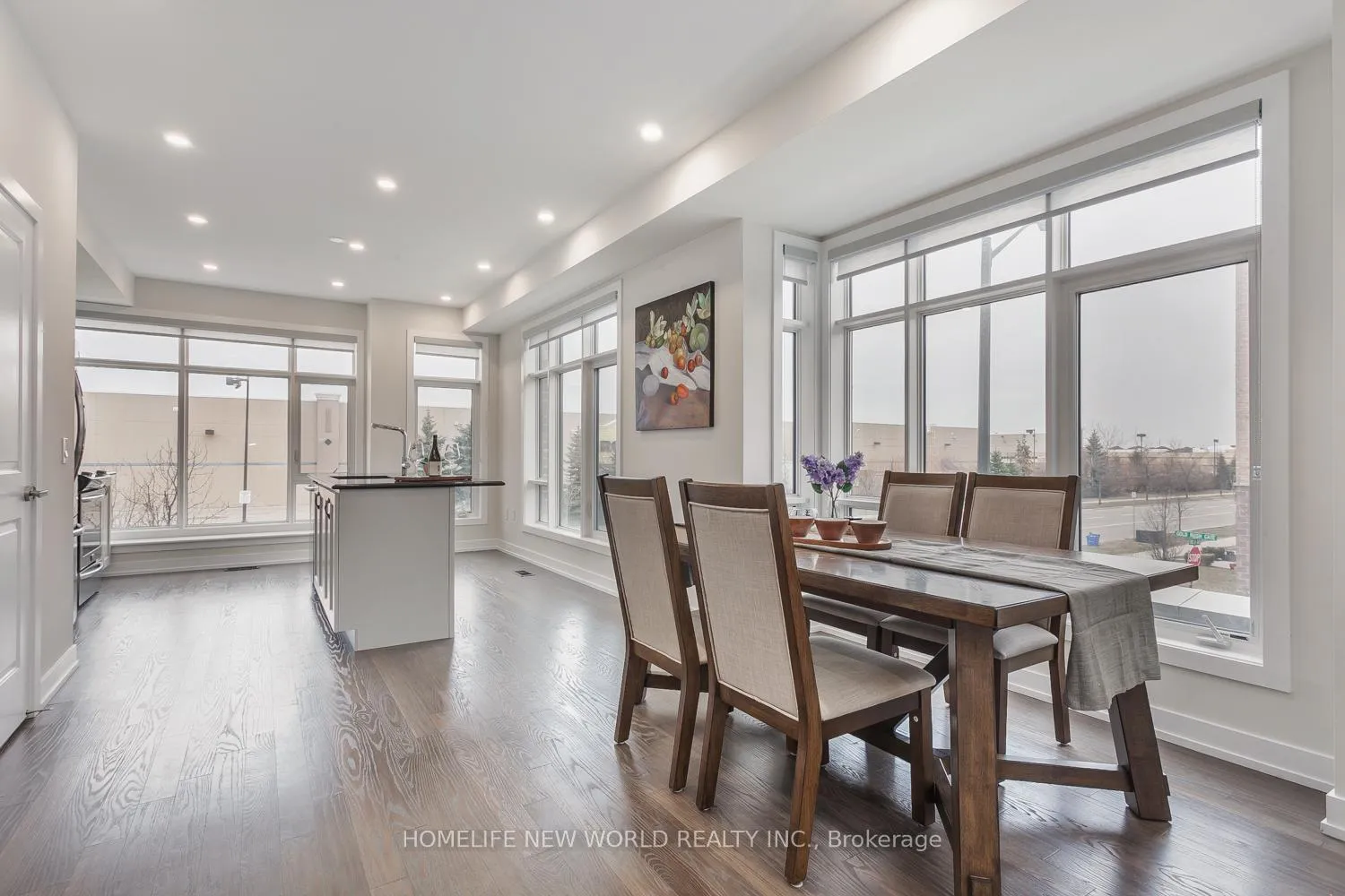 Photo 9 of 62 Troon Avenue, Vaughan, Maple — HOMEH