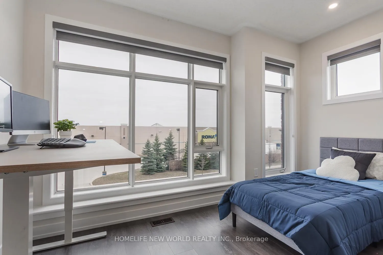 Photo 18 of 62 Troon Avenue, Vaughan, Maple — HOMEH