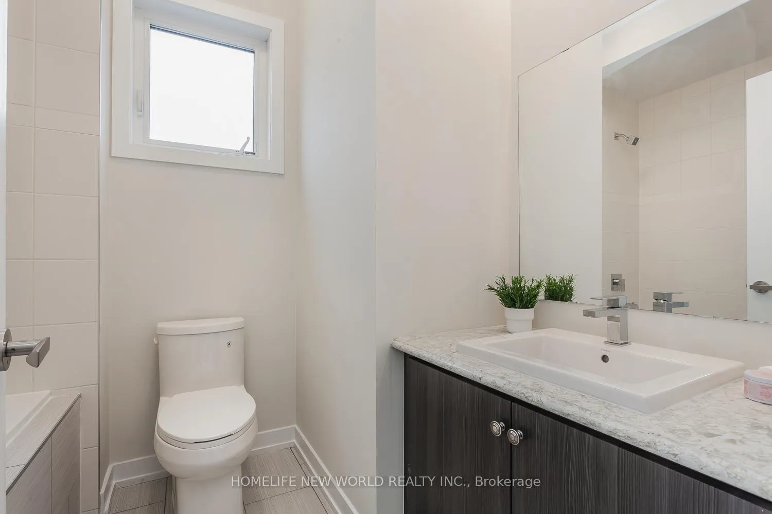 Photo 20 of 62 Troon Avenue, Vaughan, Maple — HOMEH