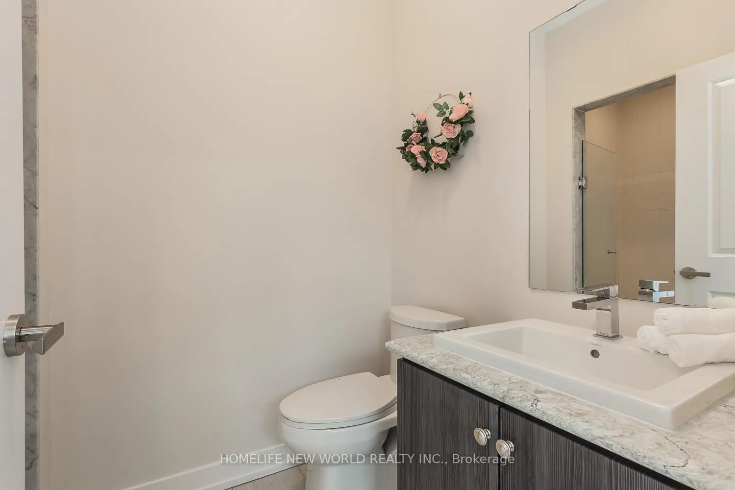 Photo 22 of 62 Troon Avenue, Vaughan, Maple — HOMEH