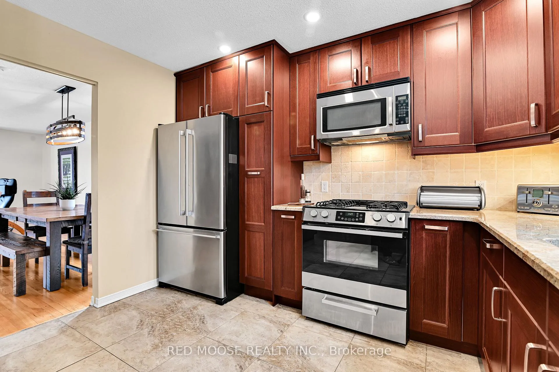 Photo 122 of 16 Diceman Crescent, Ottawa, Blackburn Hamlet — HOMEH