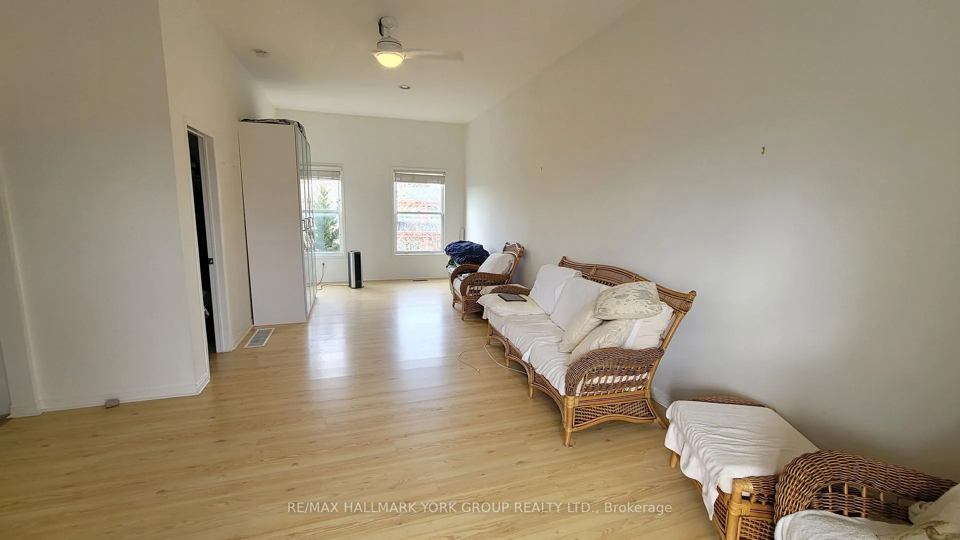 Photo 3 of 119 John West Way, Aurora, Bayview Wellington — HOMEH