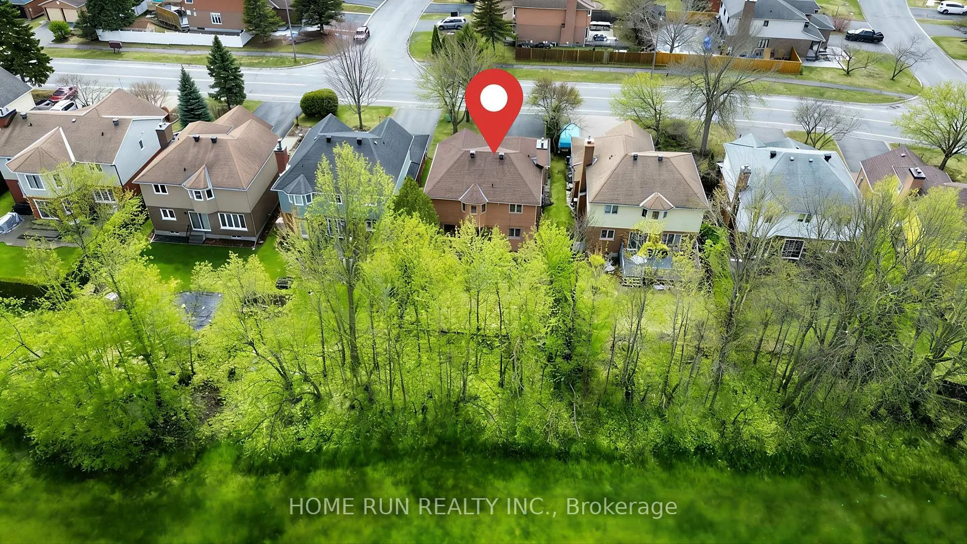 Photo 4 of 35 Weslock Way, Ottawa, Kanata - Kanata Lakes/Heritage Hills — HOMEH