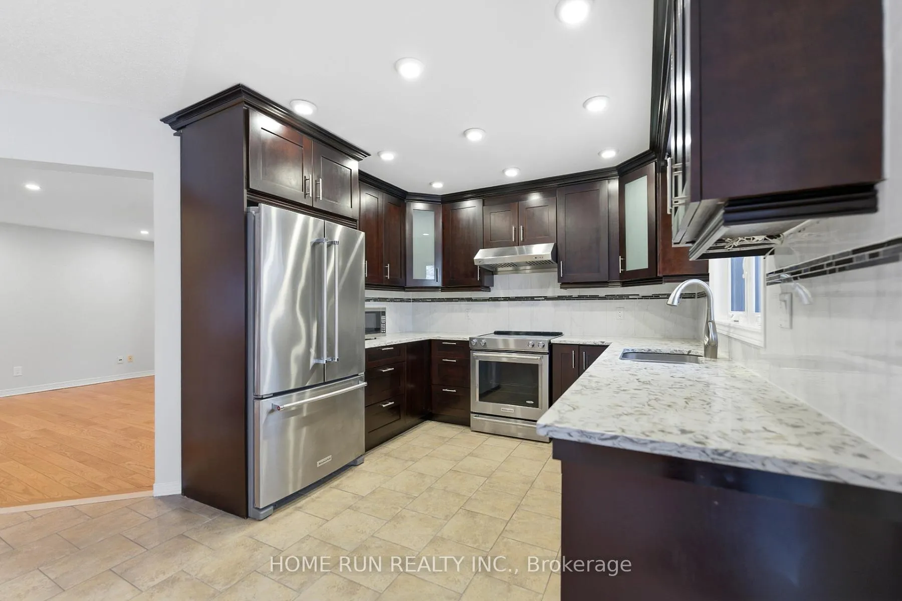 Photo 20 of 35 Weslock Way, Ottawa, Kanata - Kanata Lakes/Heritage Hills — HOMEH