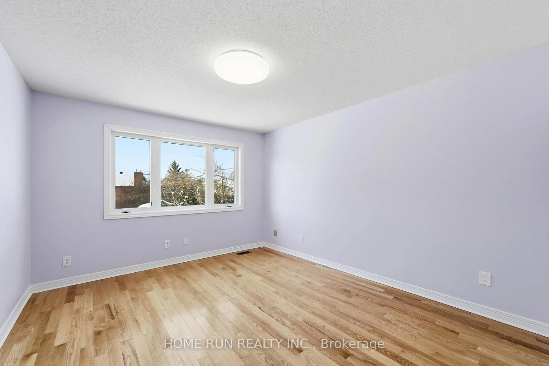 Photo 33 of 35 Weslock Way, Ottawa, Kanata - Kanata Lakes/Heritage Hills — HOMEH