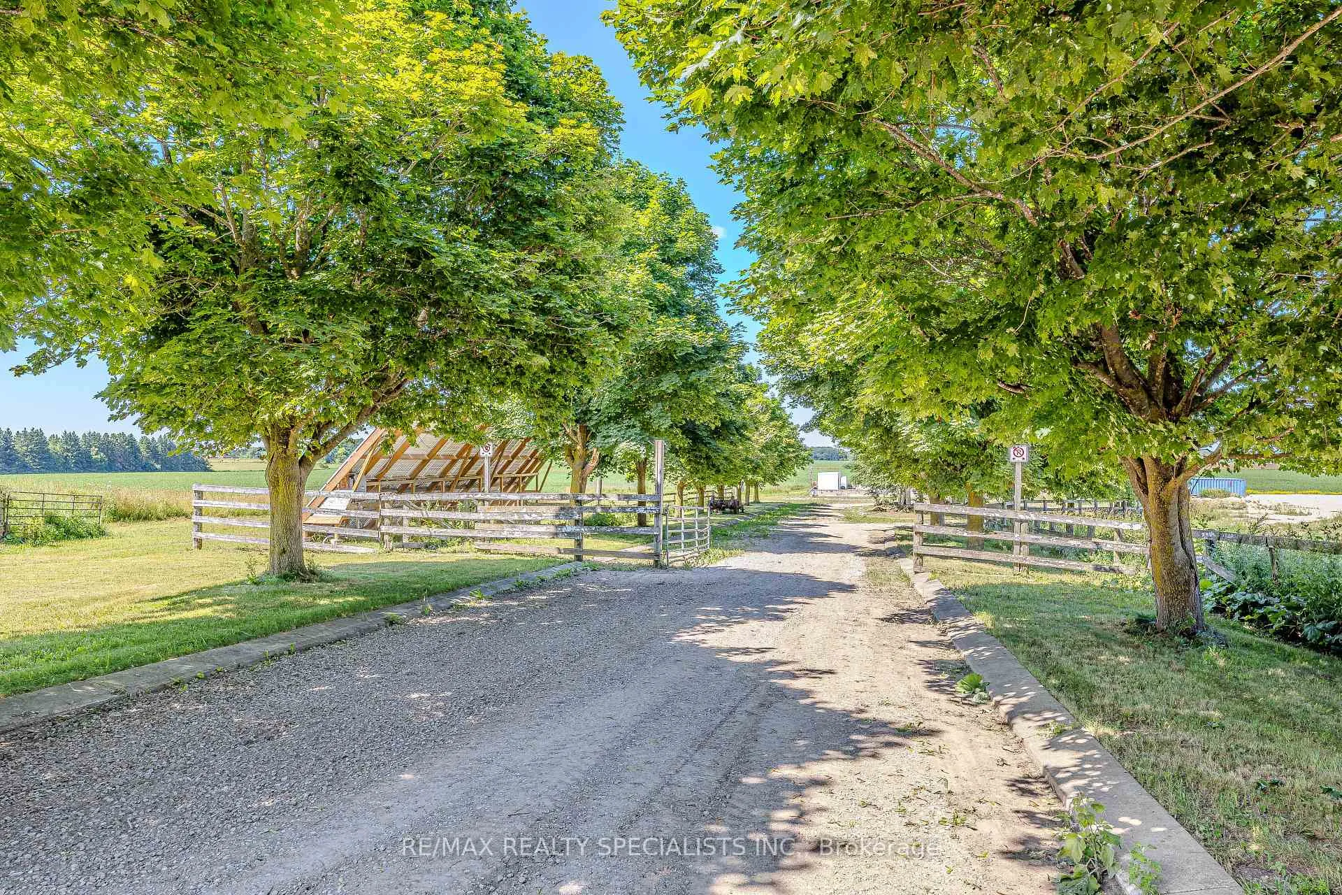 Photo 56 of 394084 County Road 12, Amaranth, Rural Amaranth — HOMEH