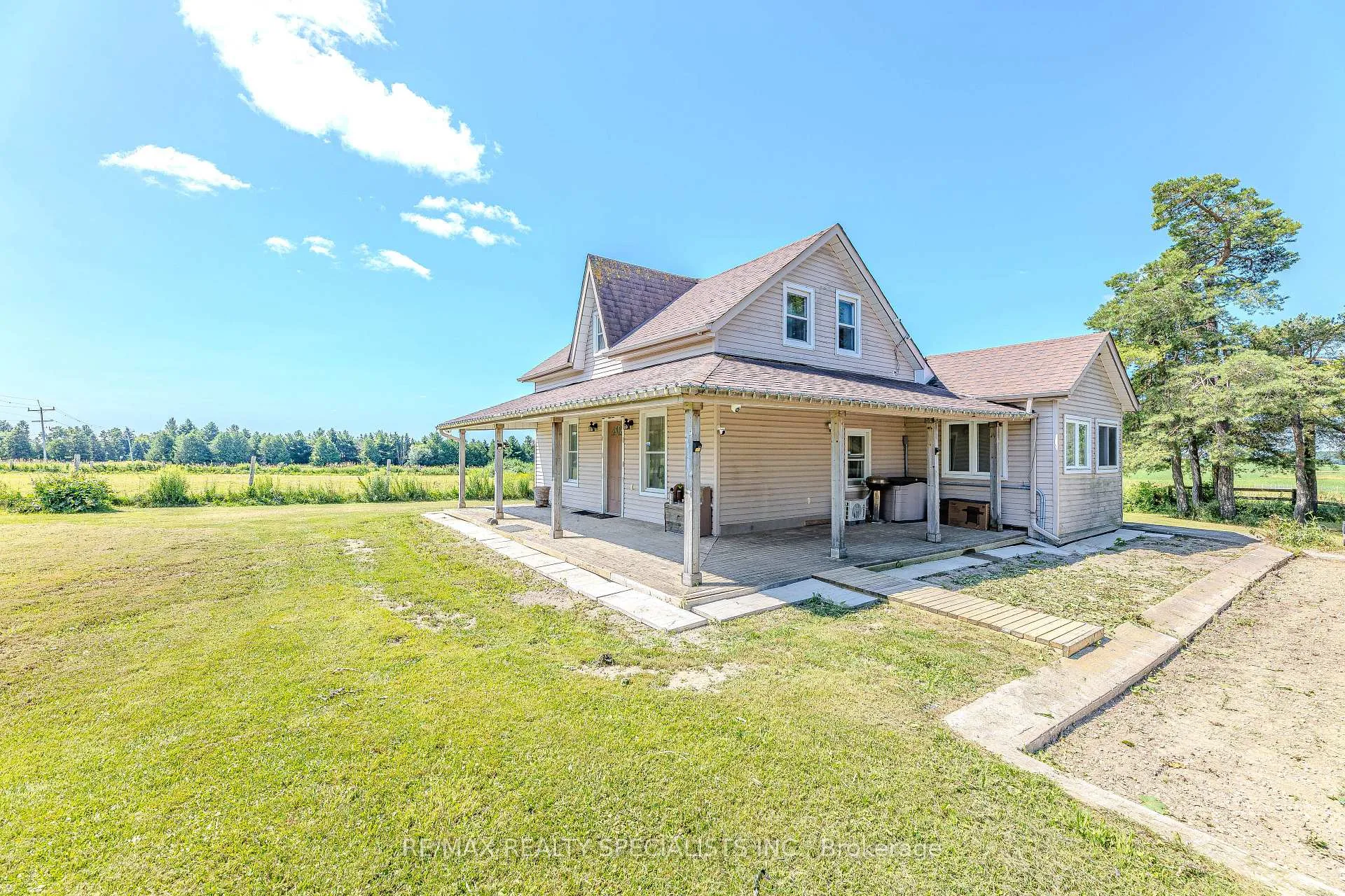 Photo 100 of 394084 County Road 12, Amaranth, Rural Amaranth — HOMEH