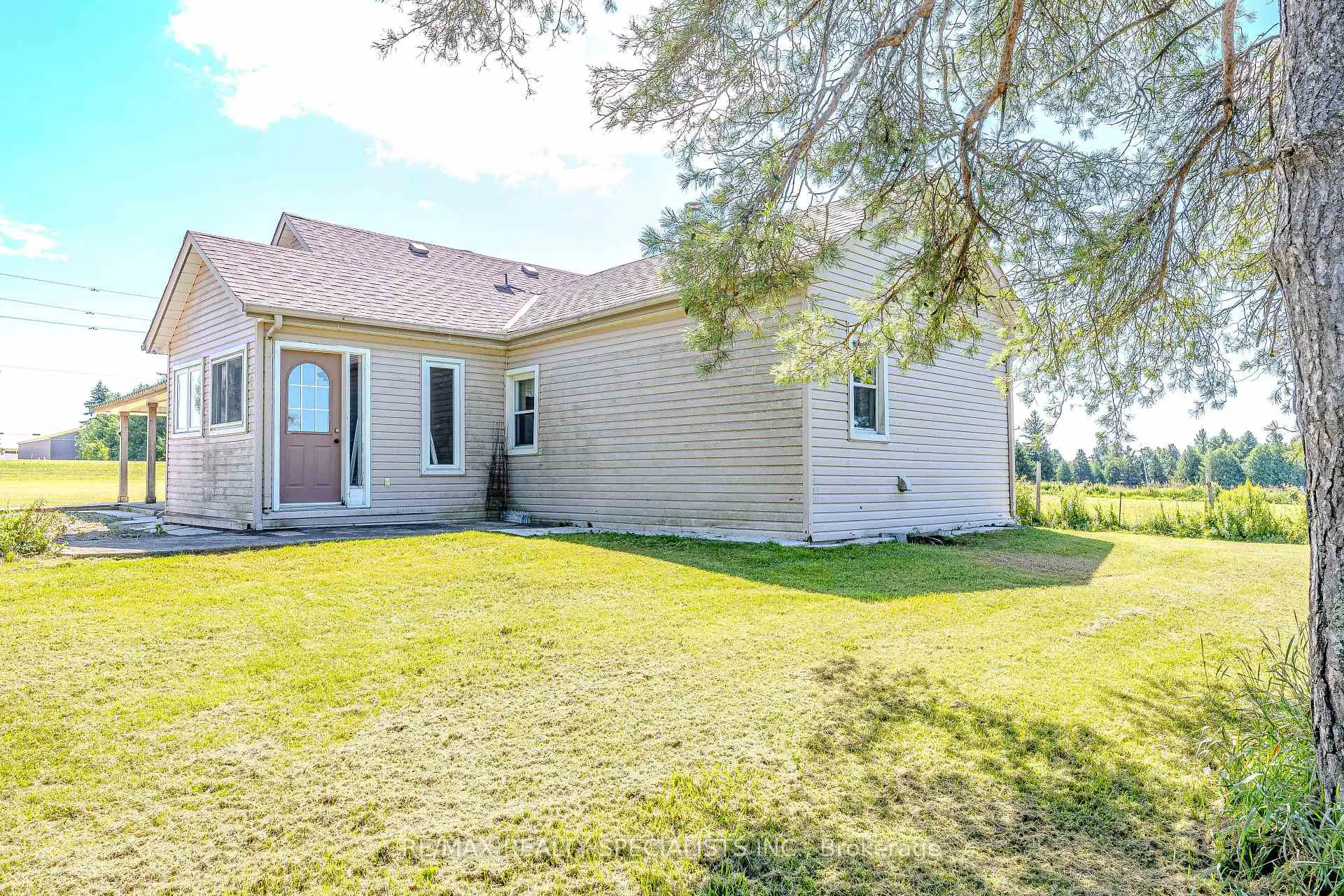 Photo 125 of 394084 County Road 12, Amaranth, Rural Amaranth — HOMEH