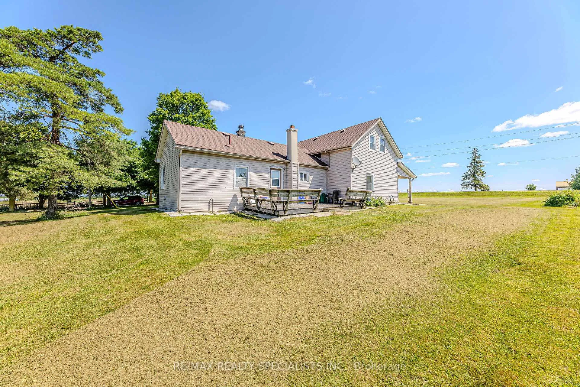 Photo 154 of 394084 County Road 12, Amaranth, Rural Amaranth — HOMEH
