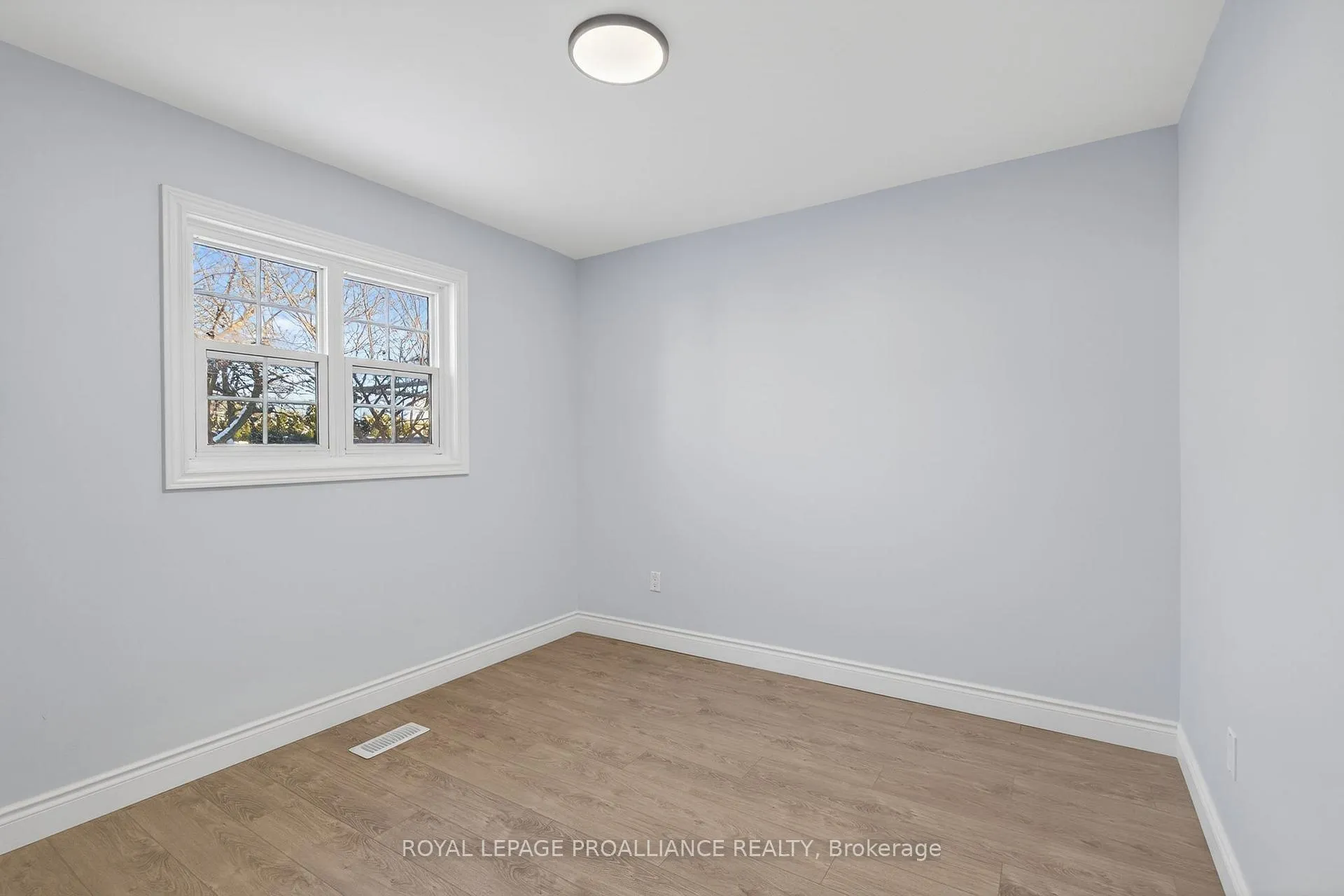 Photo 22 of 91 Stanley Street, Belleville, Belleville Ward — HOMEH