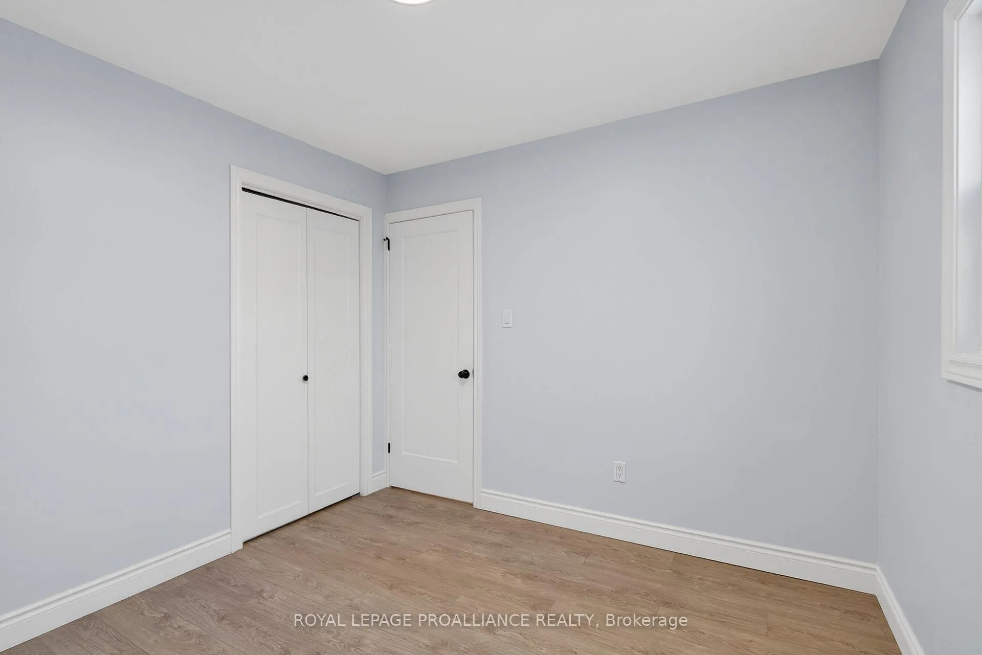 Photo 23 of 91 Stanley Street, Belleville, Belleville Ward — HOMEH