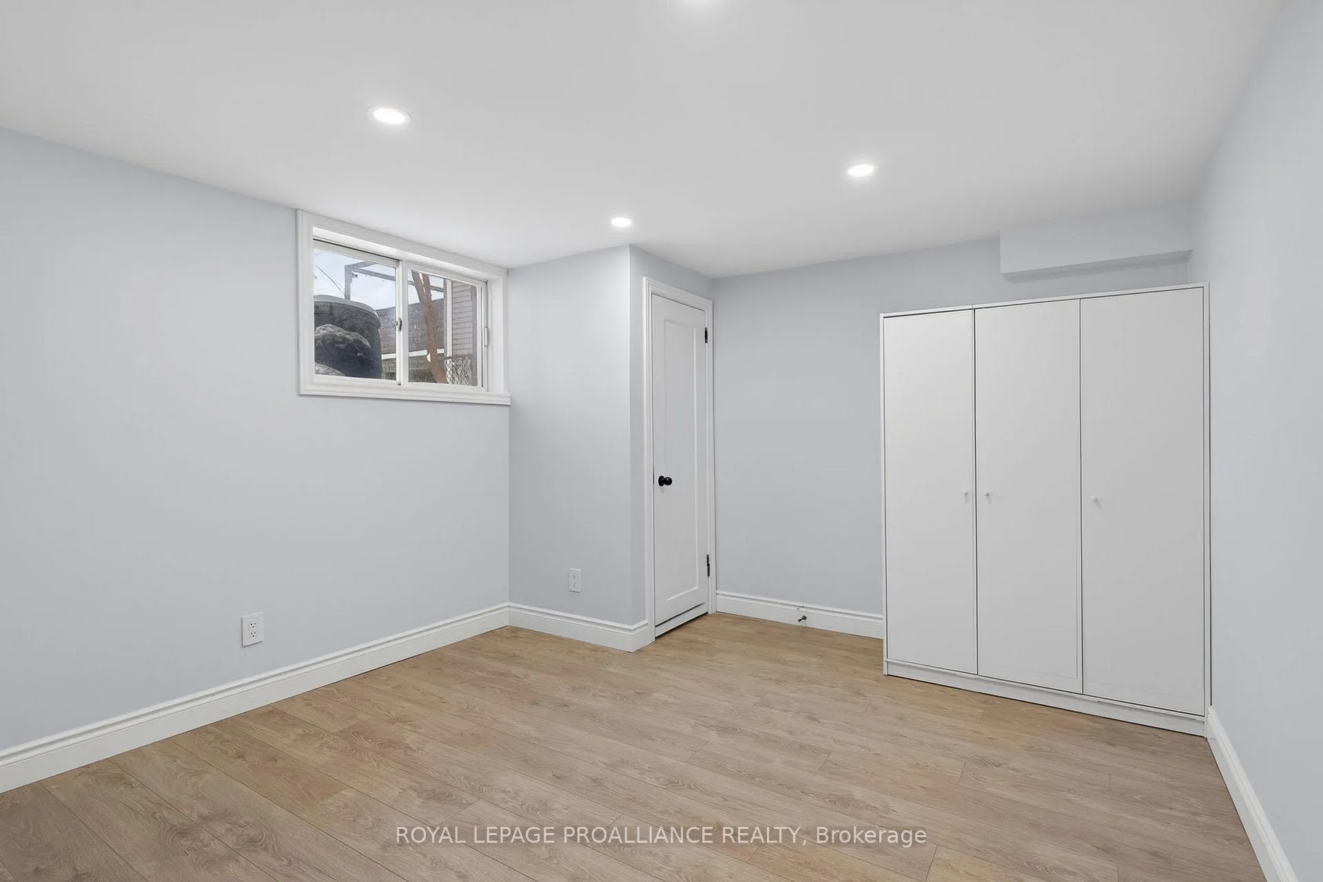 Photo 32 of 91 Stanley Street, Belleville, Belleville Ward — HOMEH