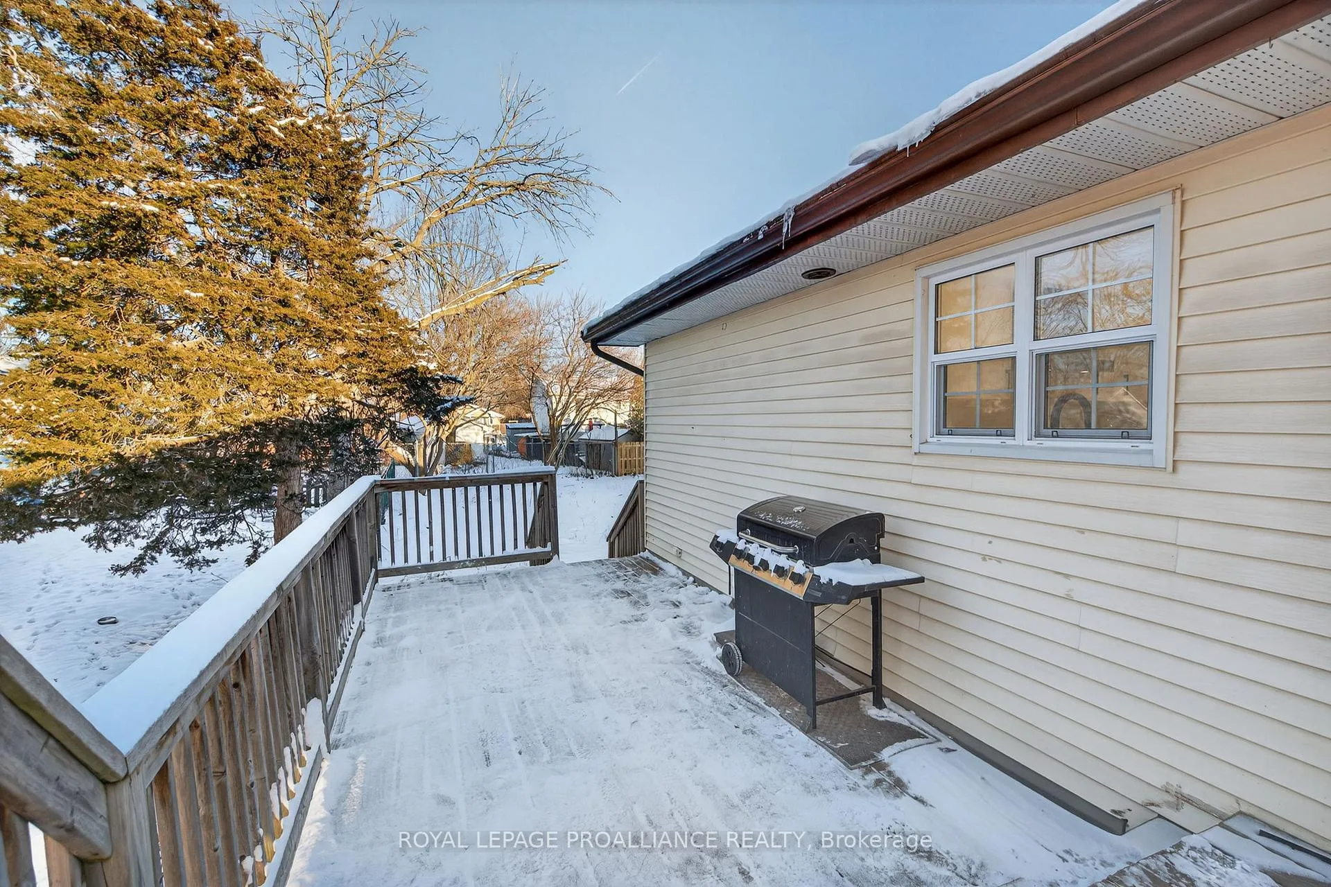 Photo 38 of 91 Stanley Street, Belleville, Belleville Ward — HOMEH