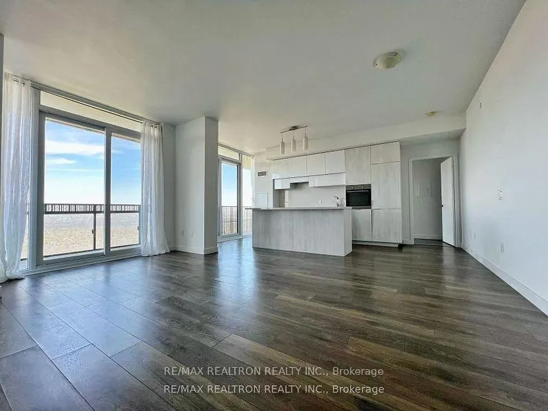 Photo 6 of Unit 5705, 8 Eglinton Avenue E, Toronto, Mount Pleasant West — HOMEH