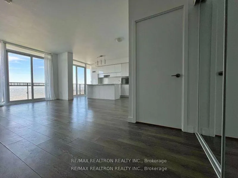 Photo 13 of Unit 5705, 8 Eglinton Avenue E, Toronto, Mount Pleasant West — HOMEH
