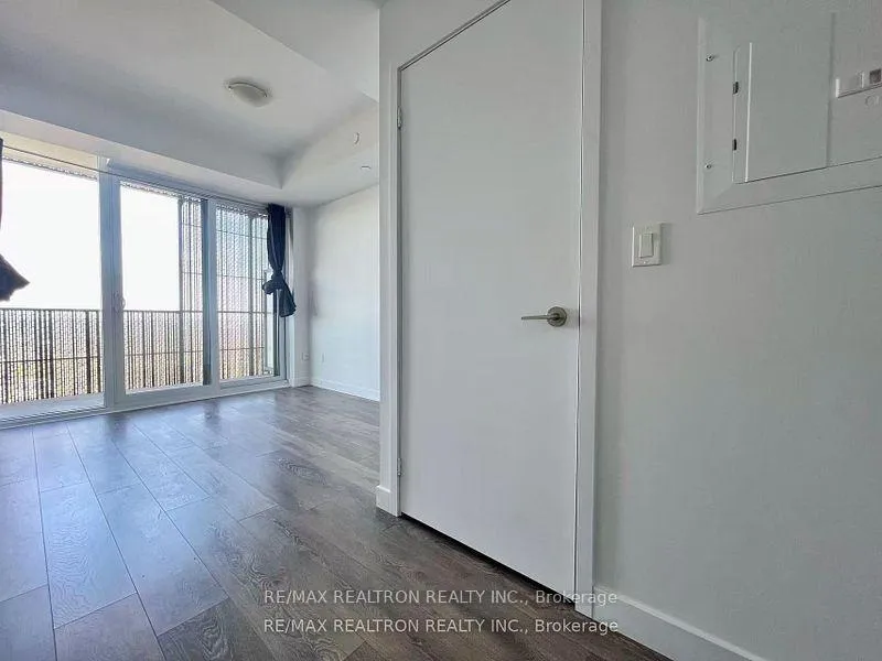 Photo 20 of Unit 5705, 8 Eglinton Avenue E, Toronto, Mount Pleasant West — HOMEH