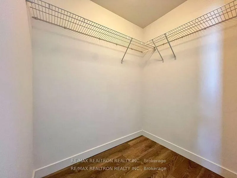 Photo 21 of Unit 5705, 8 Eglinton Avenue E, Toronto, Mount Pleasant West — HOMEH