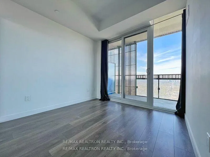 Photo 25 of Unit 5705, 8 Eglinton Avenue E, Toronto, Mount Pleasant West — HOMEH