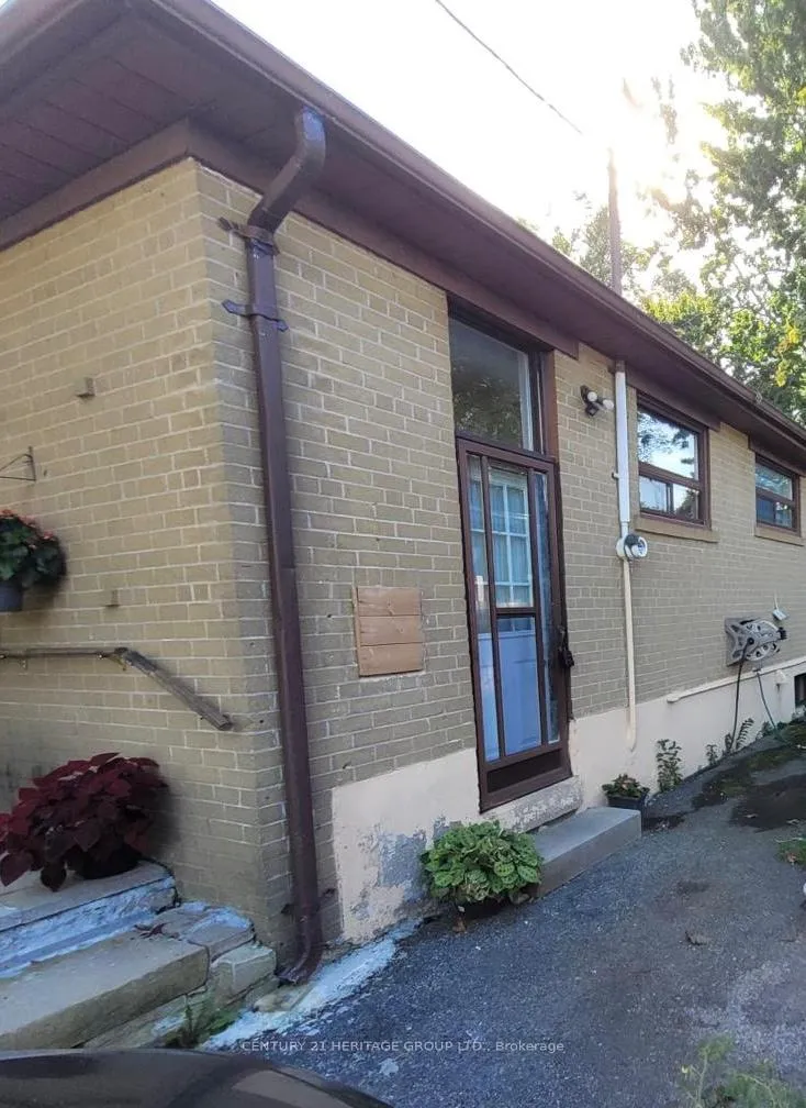 Front of Unit Basement, 26 Richardson Drive