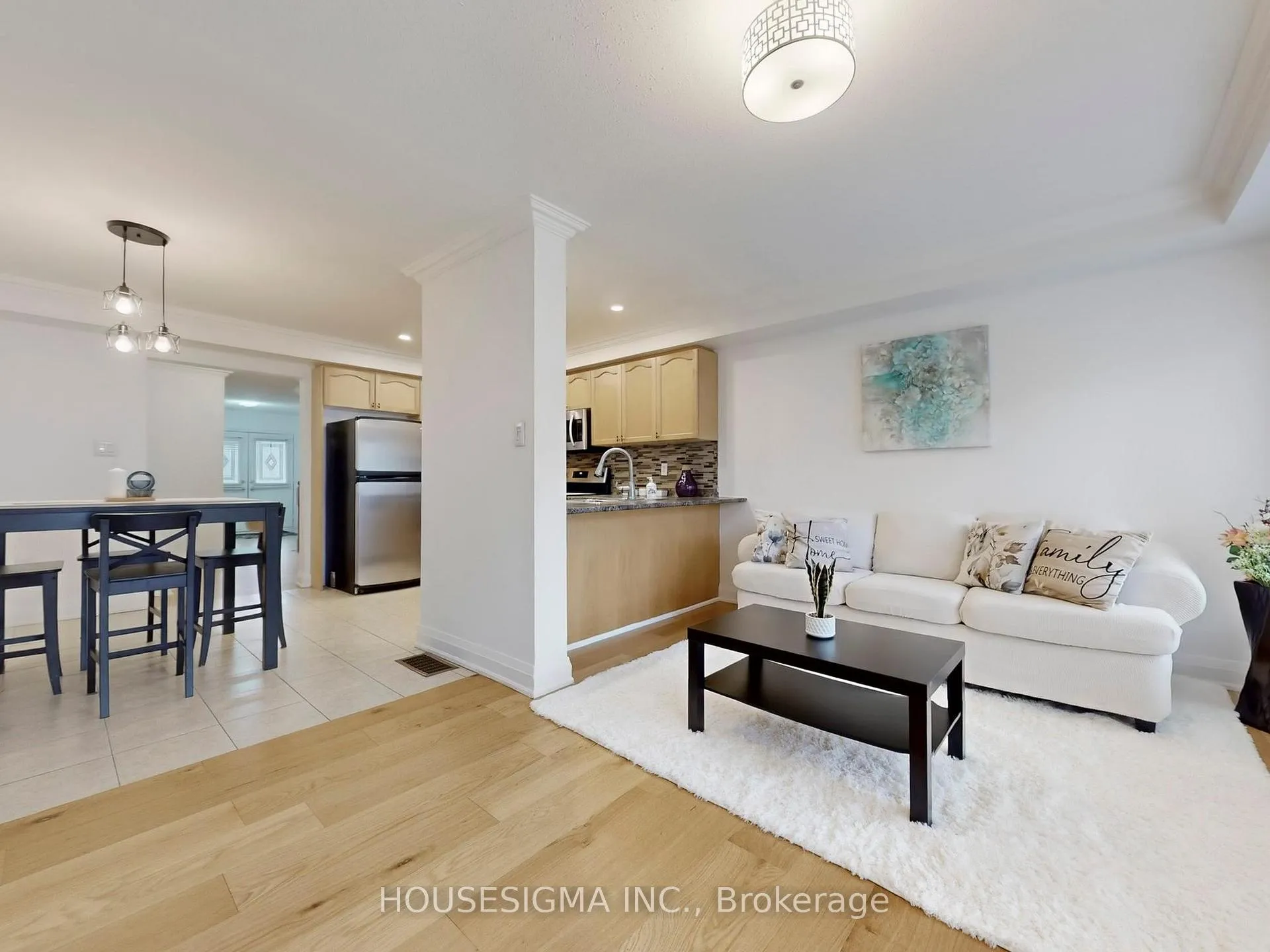 Photo 4 of 226 Canada Drive, Vaughan, Vellore Village — HOMEH