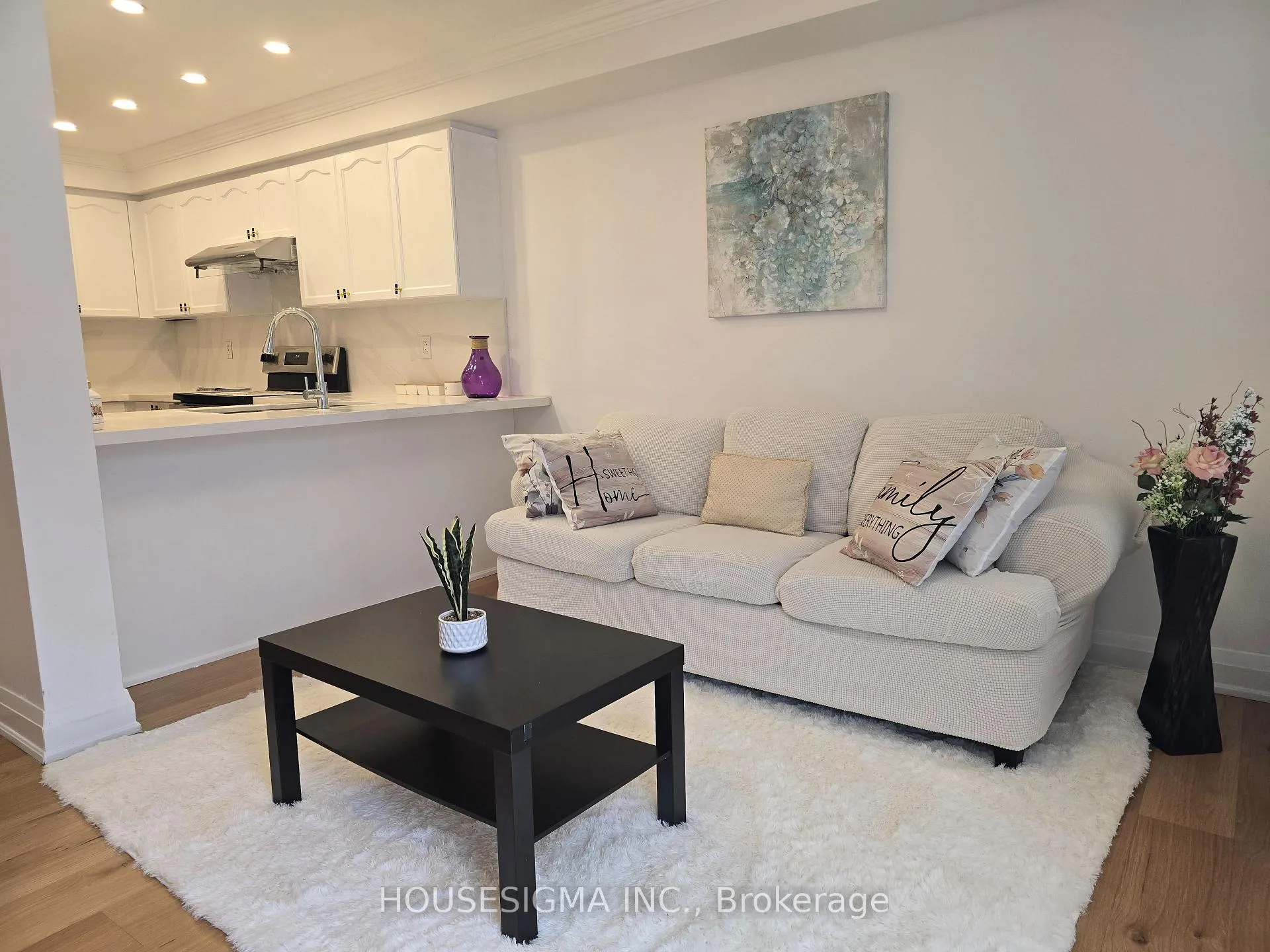 Photo 6 of 226 Canada Drive, Vaughan, Vellore Village — HOMEH