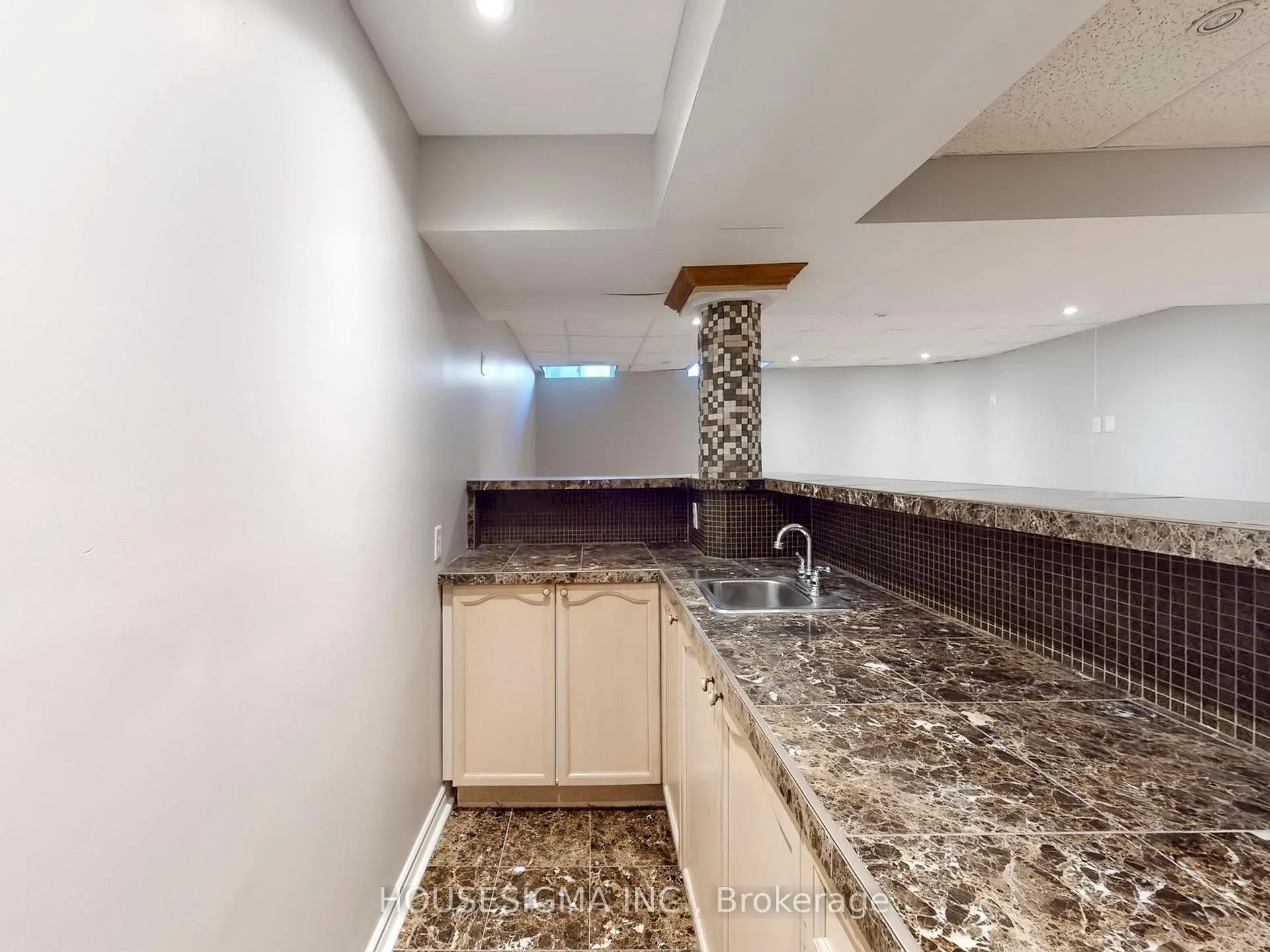 Photo 28 of 226 Canada Drive, Vaughan, Vellore Village — HOMEH