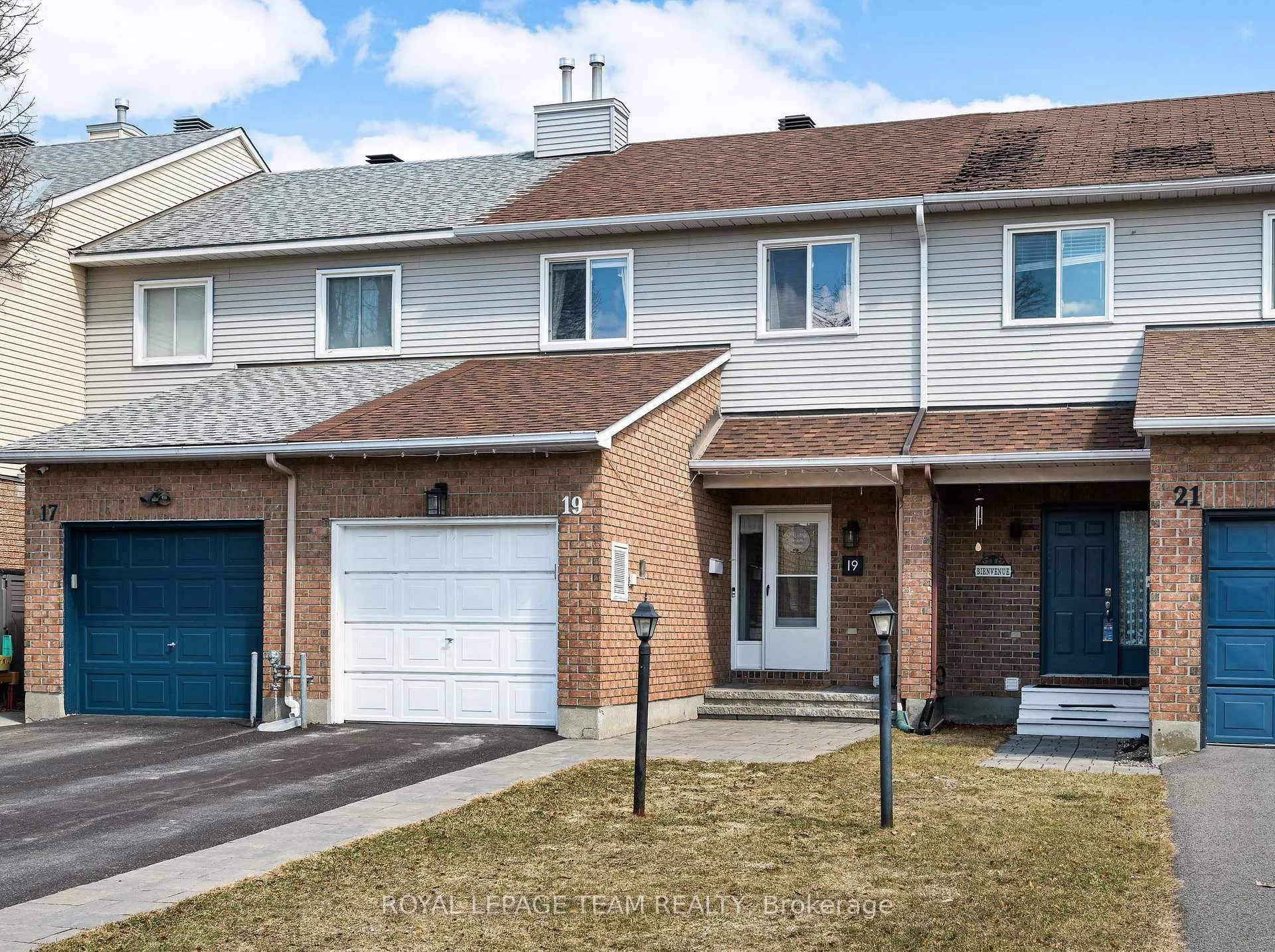 Photo 1 of 19 Armadale Crescent, Ottawa, Barrhaven - Cedargrove/Fraserdale — HOMEH