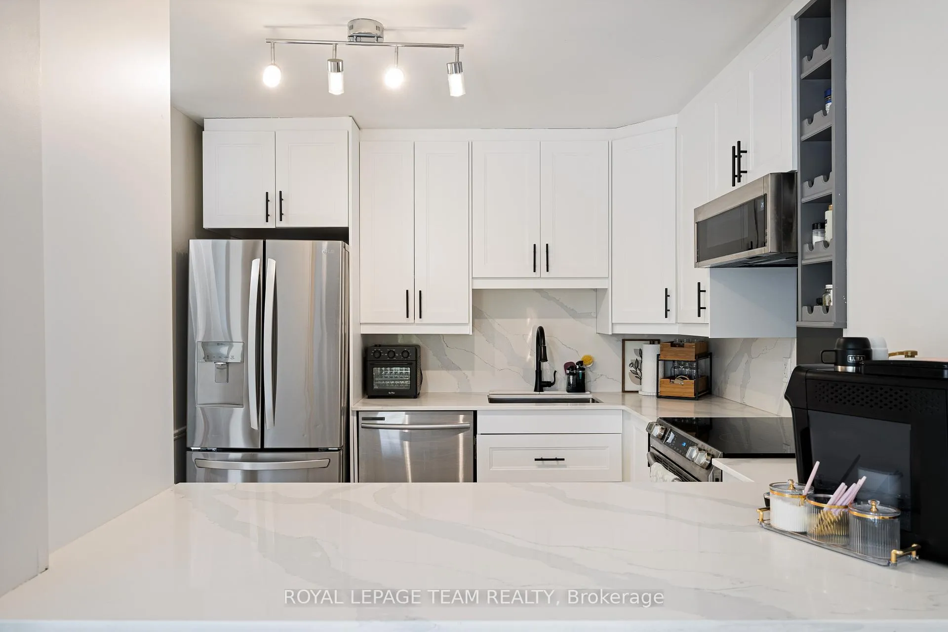 Photo 8 of 19 Armadale Crescent, Ottawa, Barrhaven - Cedargrove/Fraserdale — HOMEH