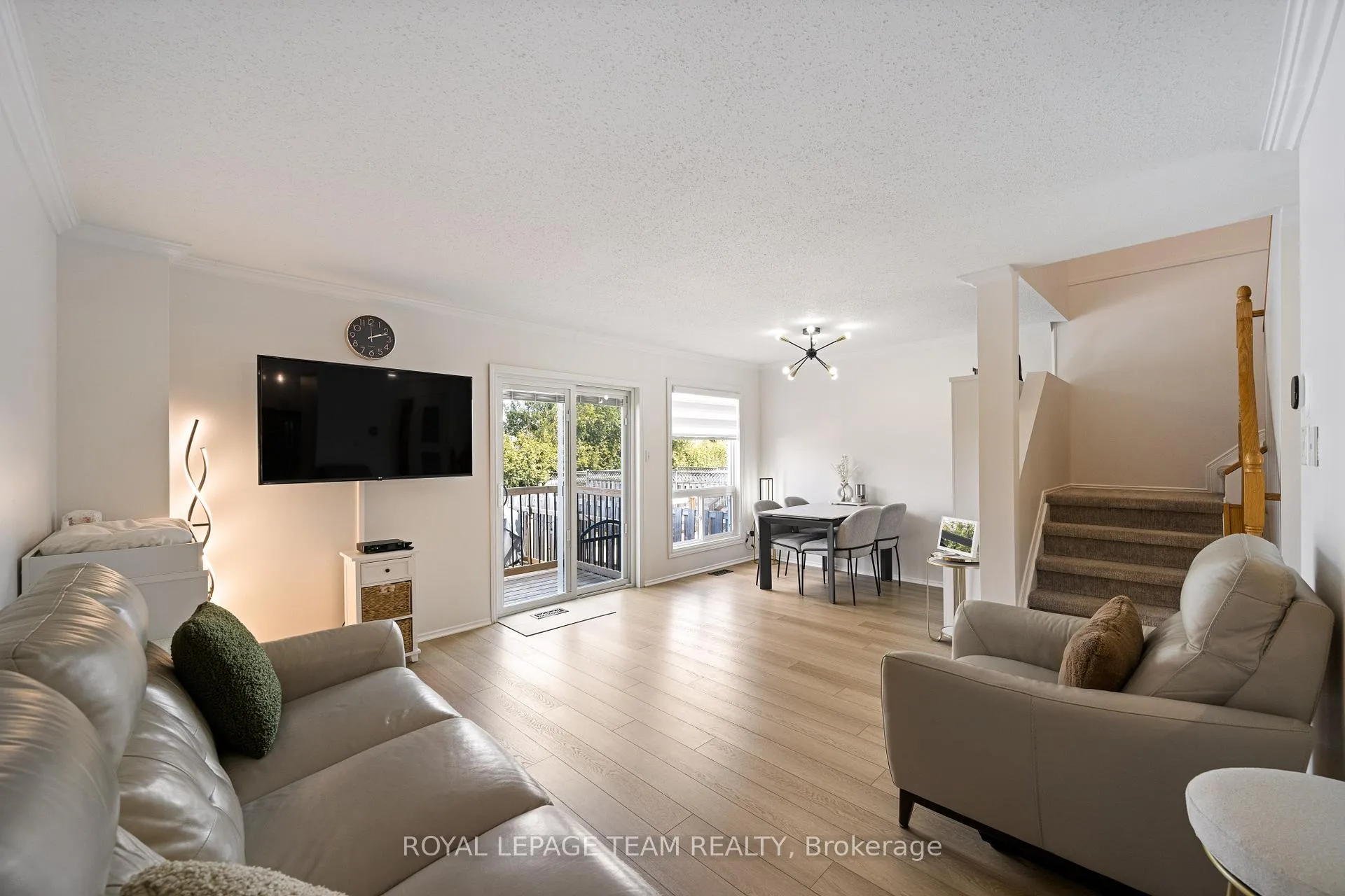 Photo 11 of 19 Armadale Crescent, Ottawa, Barrhaven - Cedargrove/Fraserdale — HOMEH