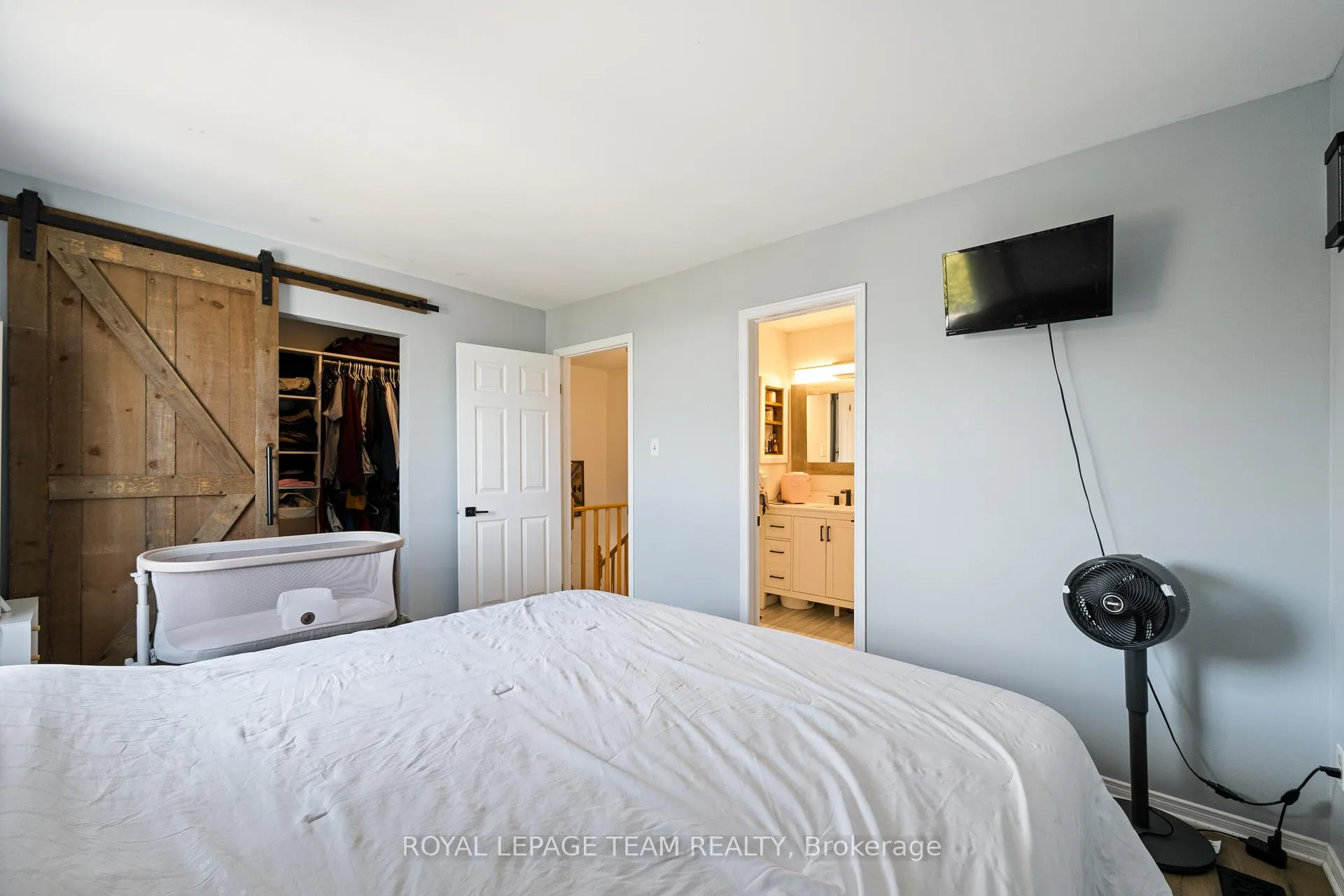 Photo 14 of 19 Armadale Crescent, Ottawa, Barrhaven - Cedargrove/Fraserdale — HOMEH