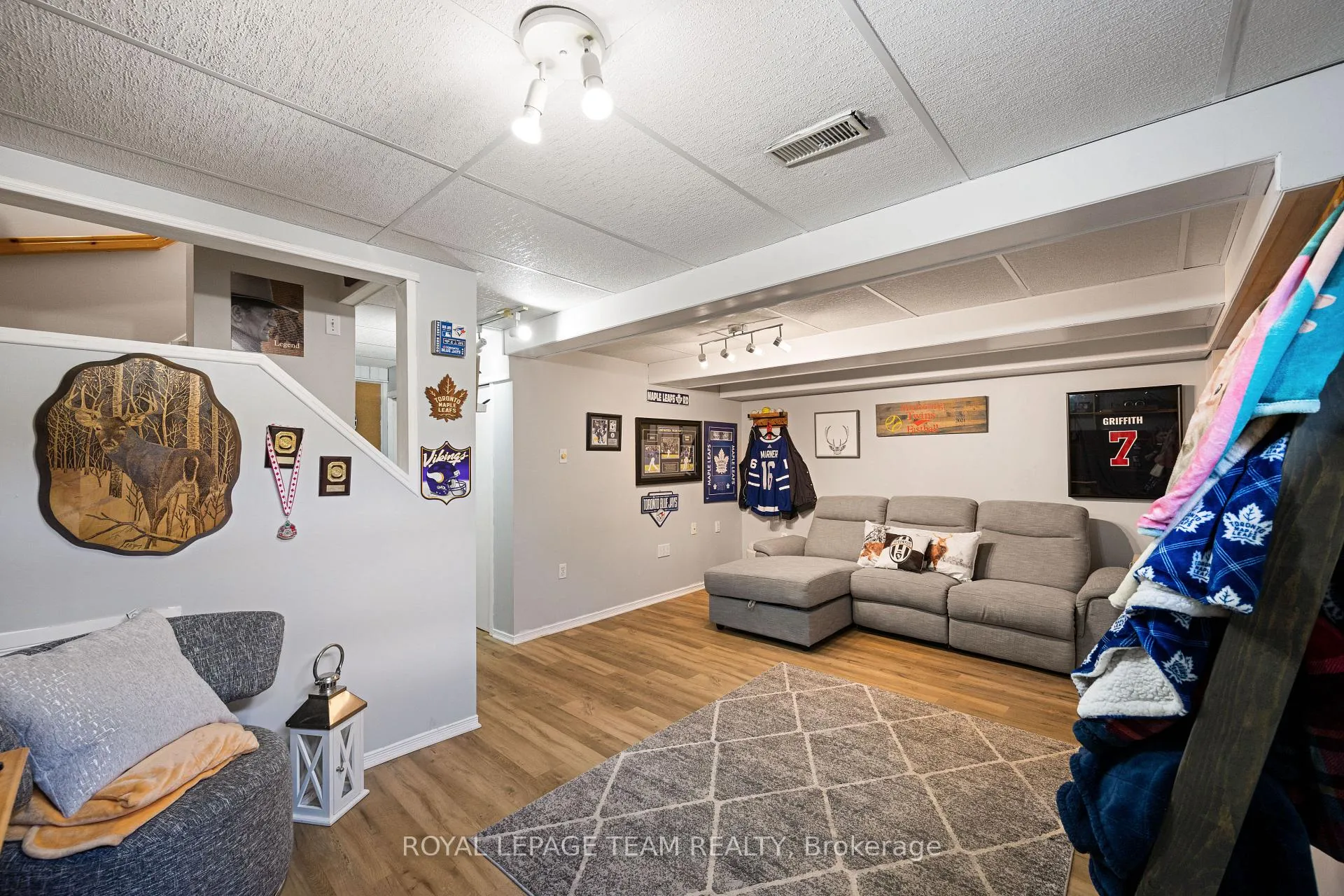 Photo 21 of 19 Armadale Crescent, Ottawa, Barrhaven - Cedargrove/Fraserdale — HOMEH