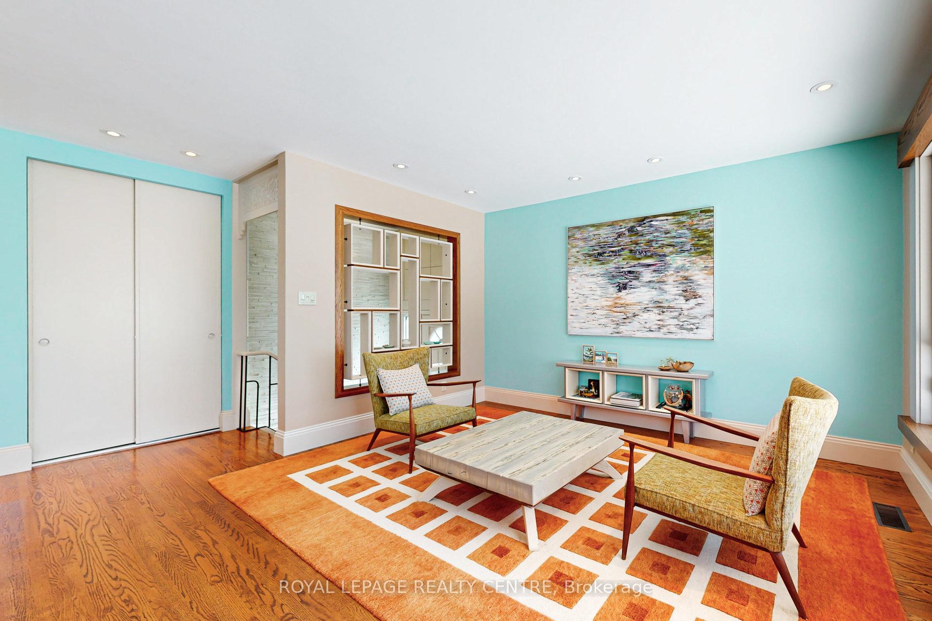 Photo 11 of 23 Templar Drive, Etobicoke, Kingsview Village-The Westway — HOMEH