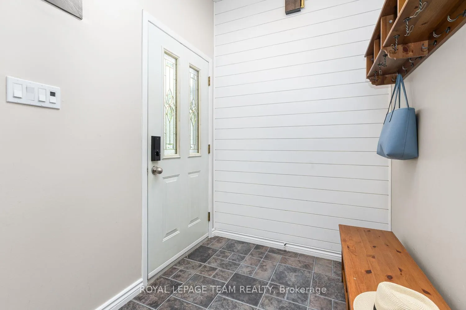 Photo 17 of 51 Westcliffe Road, Ottawa, Westcliffe Estates — HOMEH