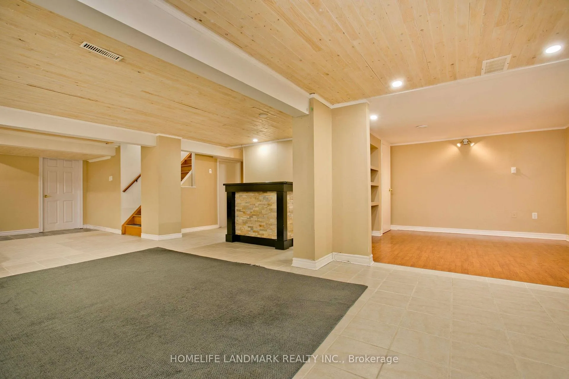 Photo 200 of 35 Crawford Drive, Ajax, South East — HOMEH