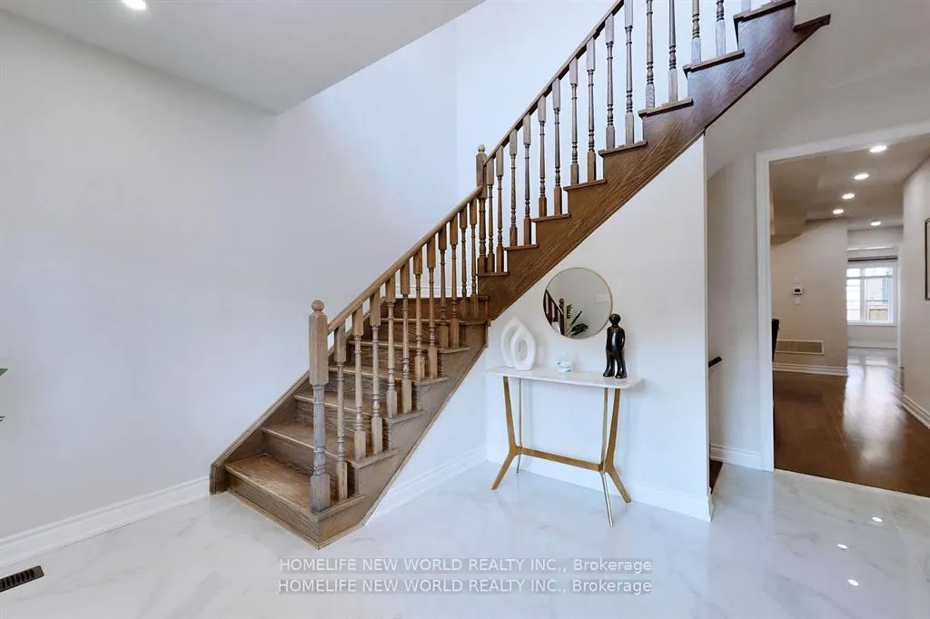 Photo 3 of 3099 Streamwood Passage, Oakville, Joshua Meadows — HOMEH