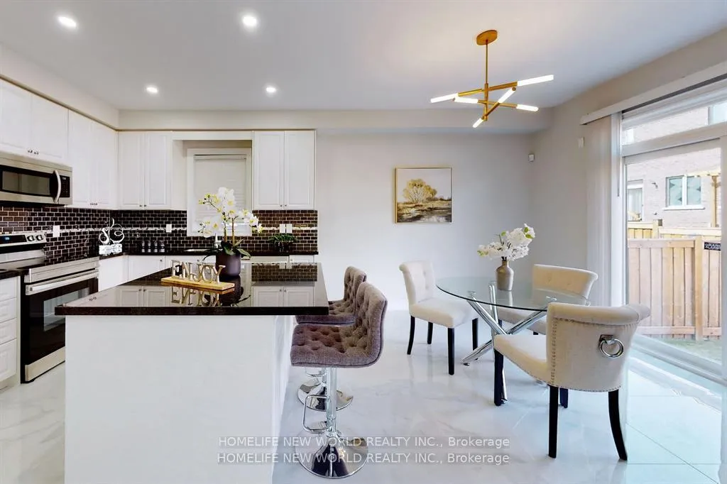 Photo 13 of 3099 Streamwood Passage, Oakville, Joshua Meadows — HOMEH