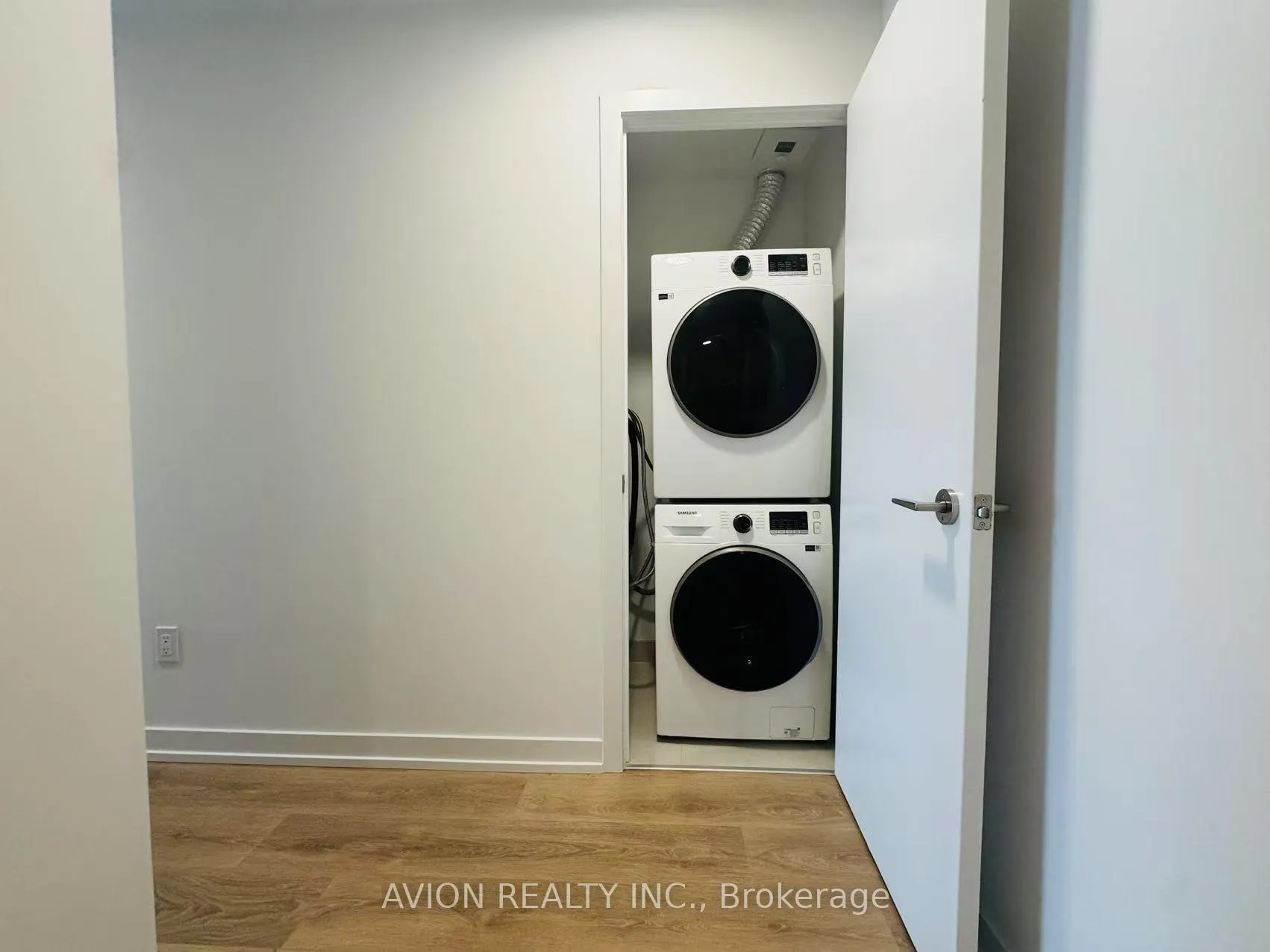 Photo 5 of Unit 545, 150 Logan Avenue, Toronto, South Riverdale — HOMEH