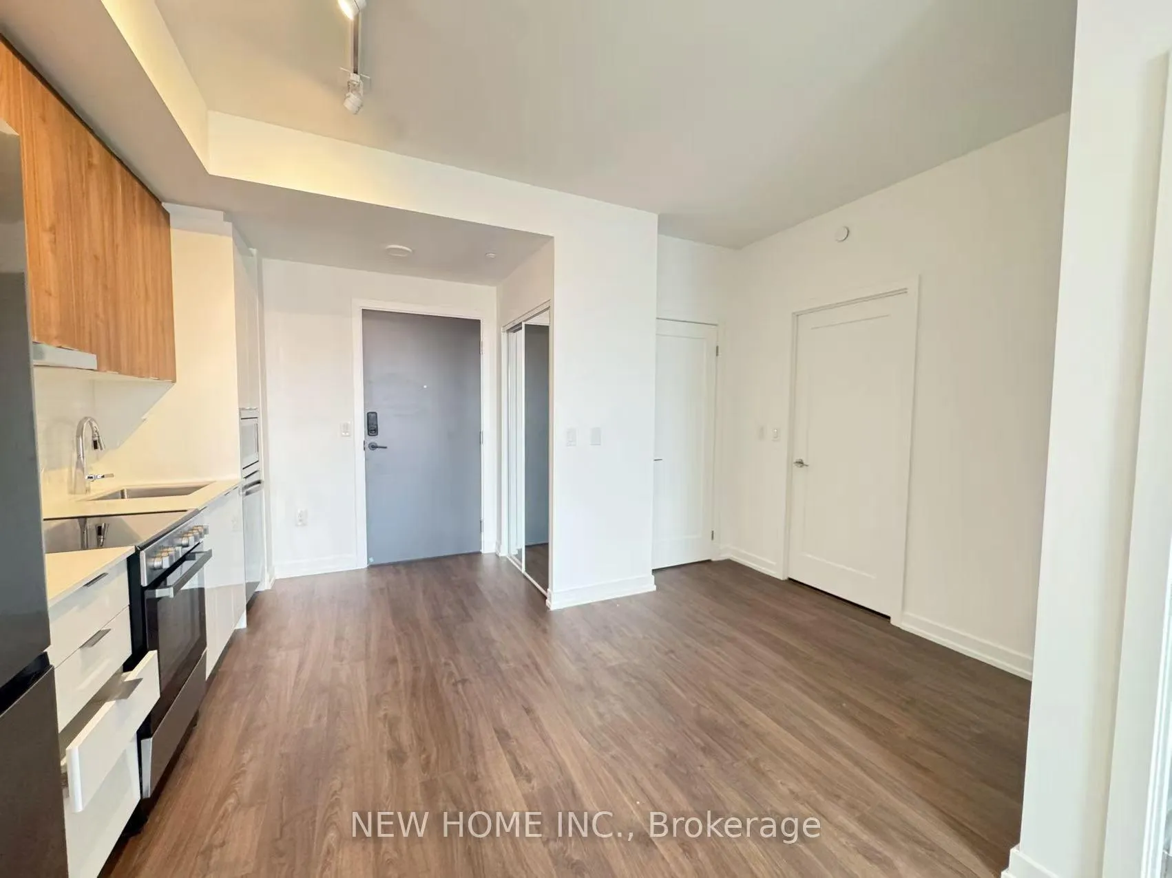 Photo 4 of Unit 210, 9751 Markham Road, Markham, Greensborough — HOMEH