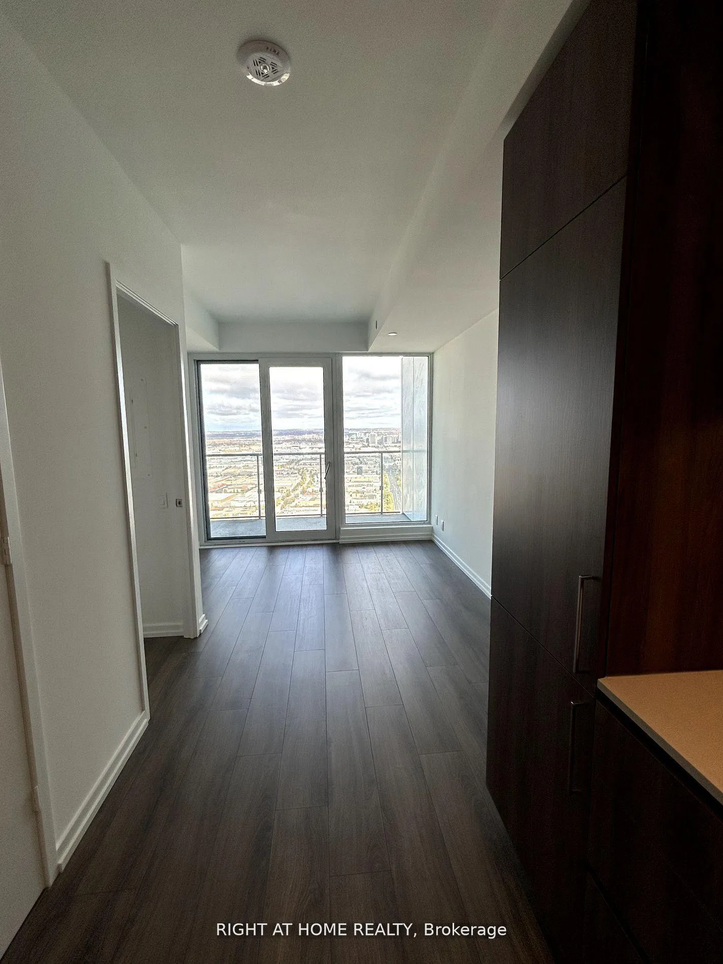 Photo 15 of Unit 5207, 7890 Jane Street, Vaughan, Vaughan Corporate Centre — HOMEH