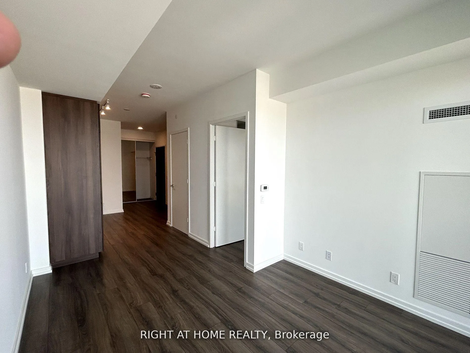 Photo 17 of Unit 5207, 7890 Jane Street, Vaughan, Vaughan Corporate Centre — HOMEH