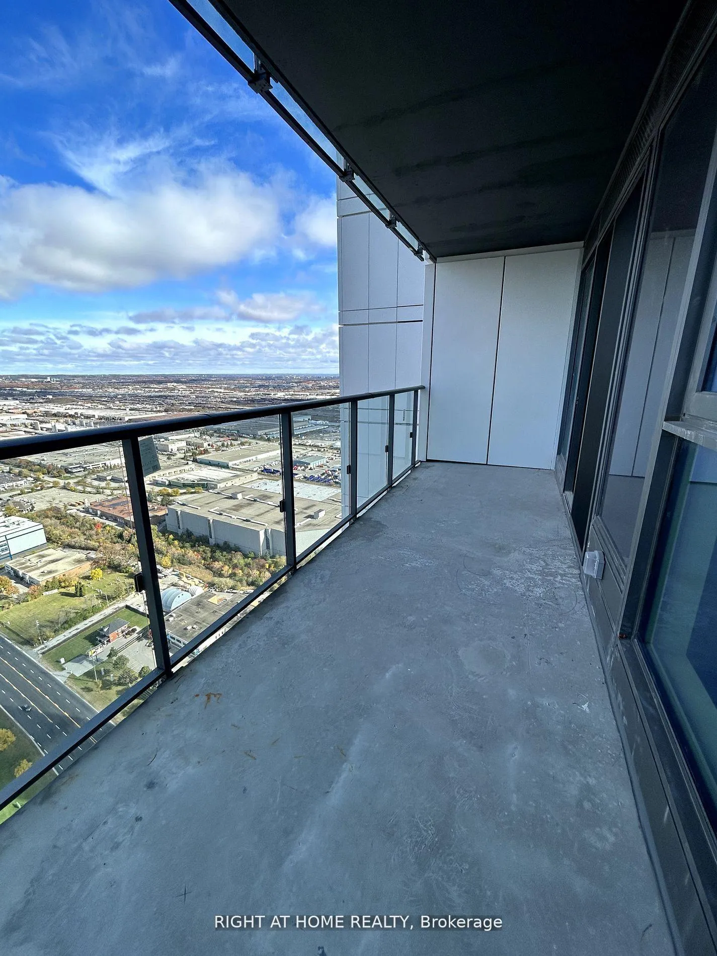 Photo 27 of Unit 5207, 7890 Jane Street, Vaughan, Vaughan Corporate Centre — HOMEH