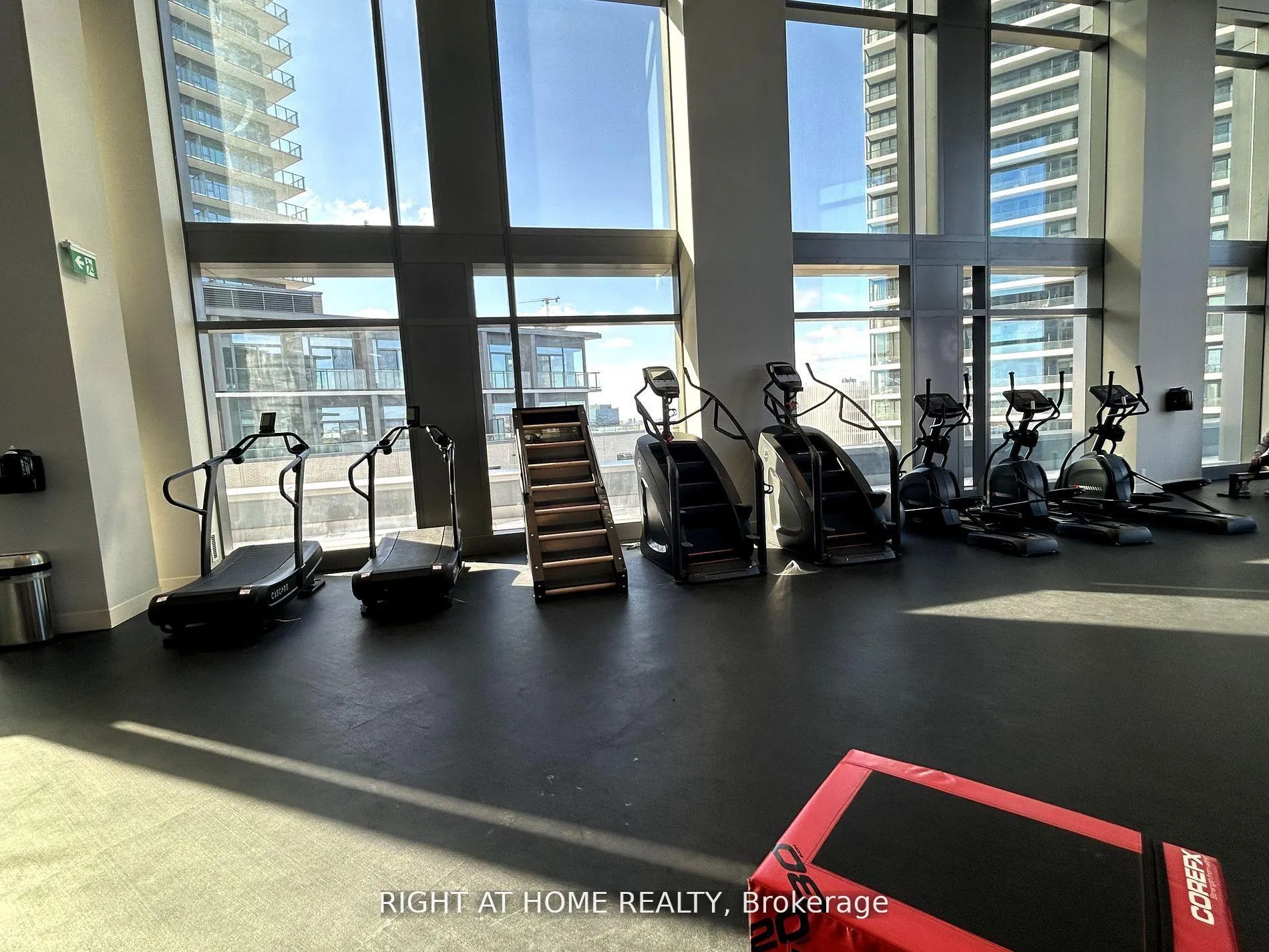 Photo 30 of Unit 5207, 7890 Jane Street, Vaughan, Vaughan Corporate Centre — HOMEH