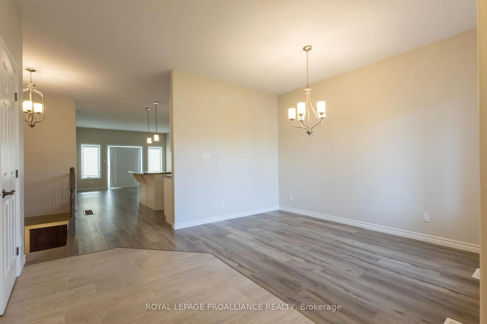 Photo 212 of 23 Redwood Drive, Belleville, Thurlow Ward — HOMEH