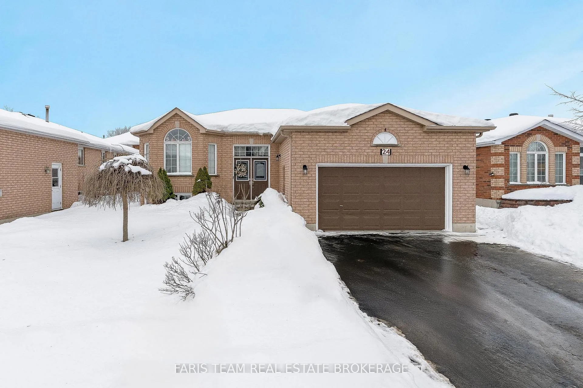 Photo 1 of 24 Marsellus Drive, Barrie, Holly — HOMEH
