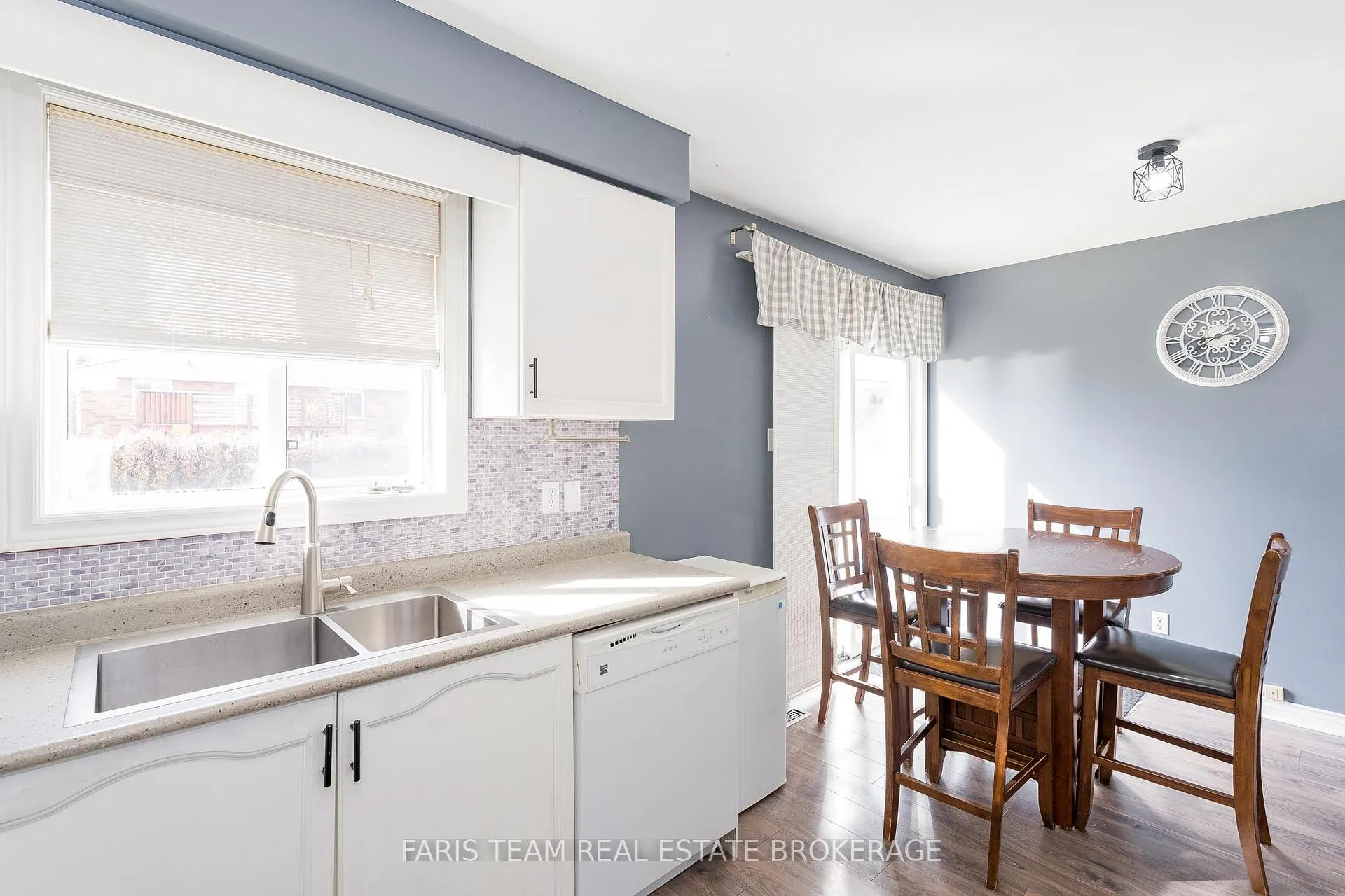 Photo 9 of 24 Marsellus Drive, Barrie, Holly — HOMEH
