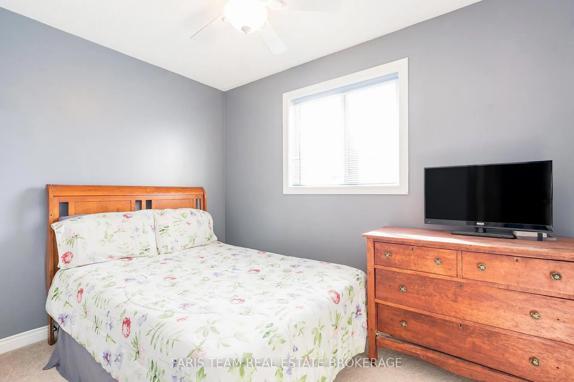 Photo 18 of 24 Marsellus Drive, Barrie, Holly — HOMEH