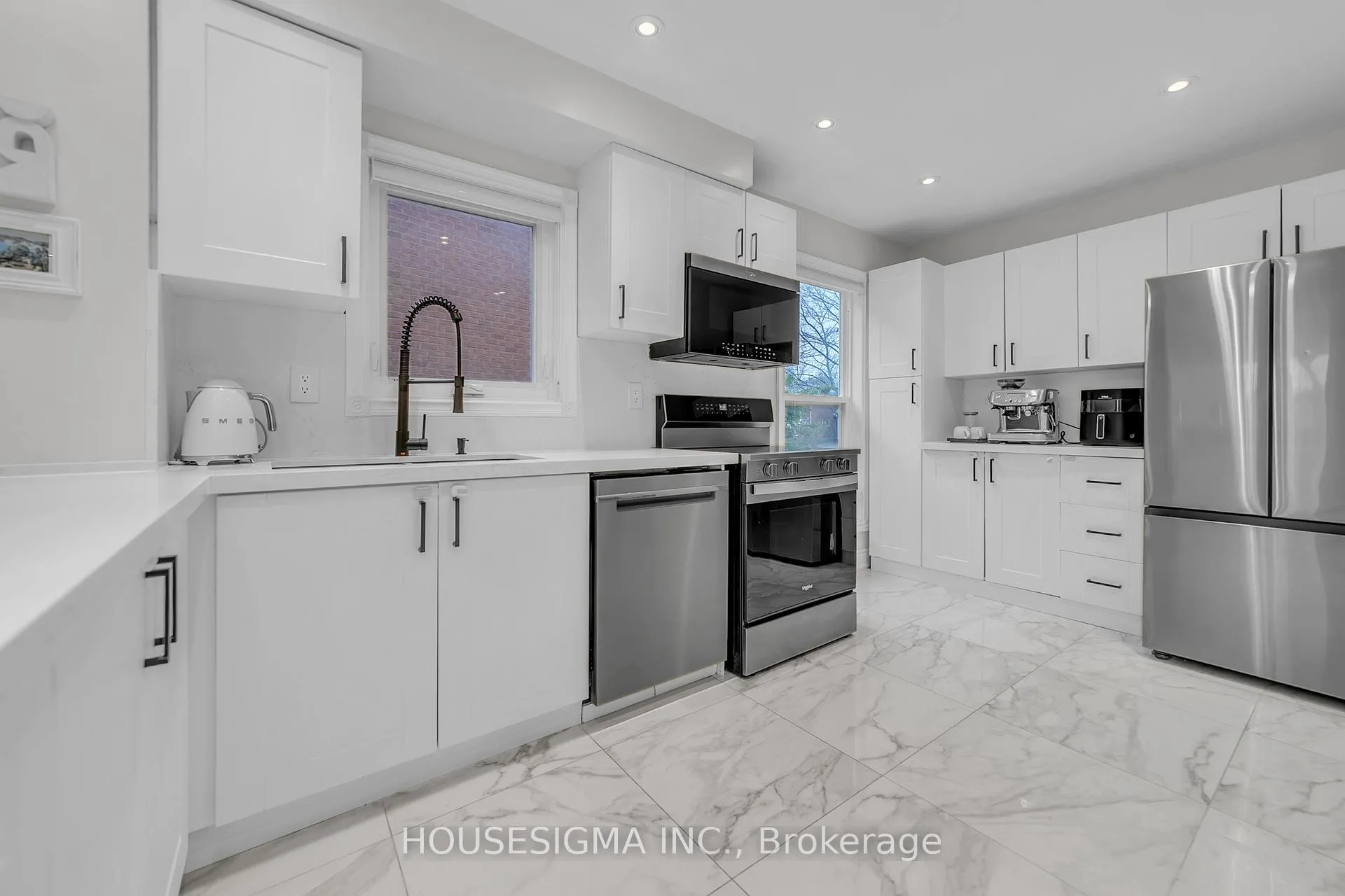 Photo 9 of 353 Brownridge Drive, Vaughan, Brownridge — HOMEH