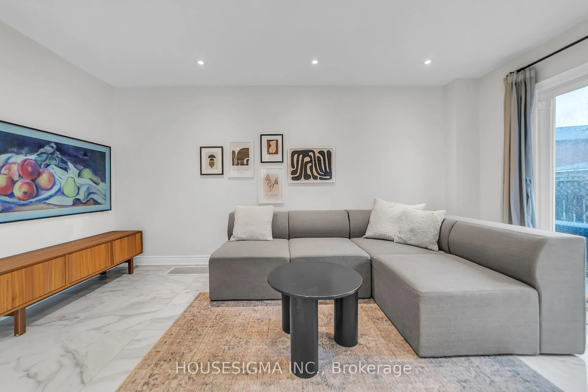 Photo 12 of 353 Brownridge Drive, Vaughan, Brownridge — HOMEH