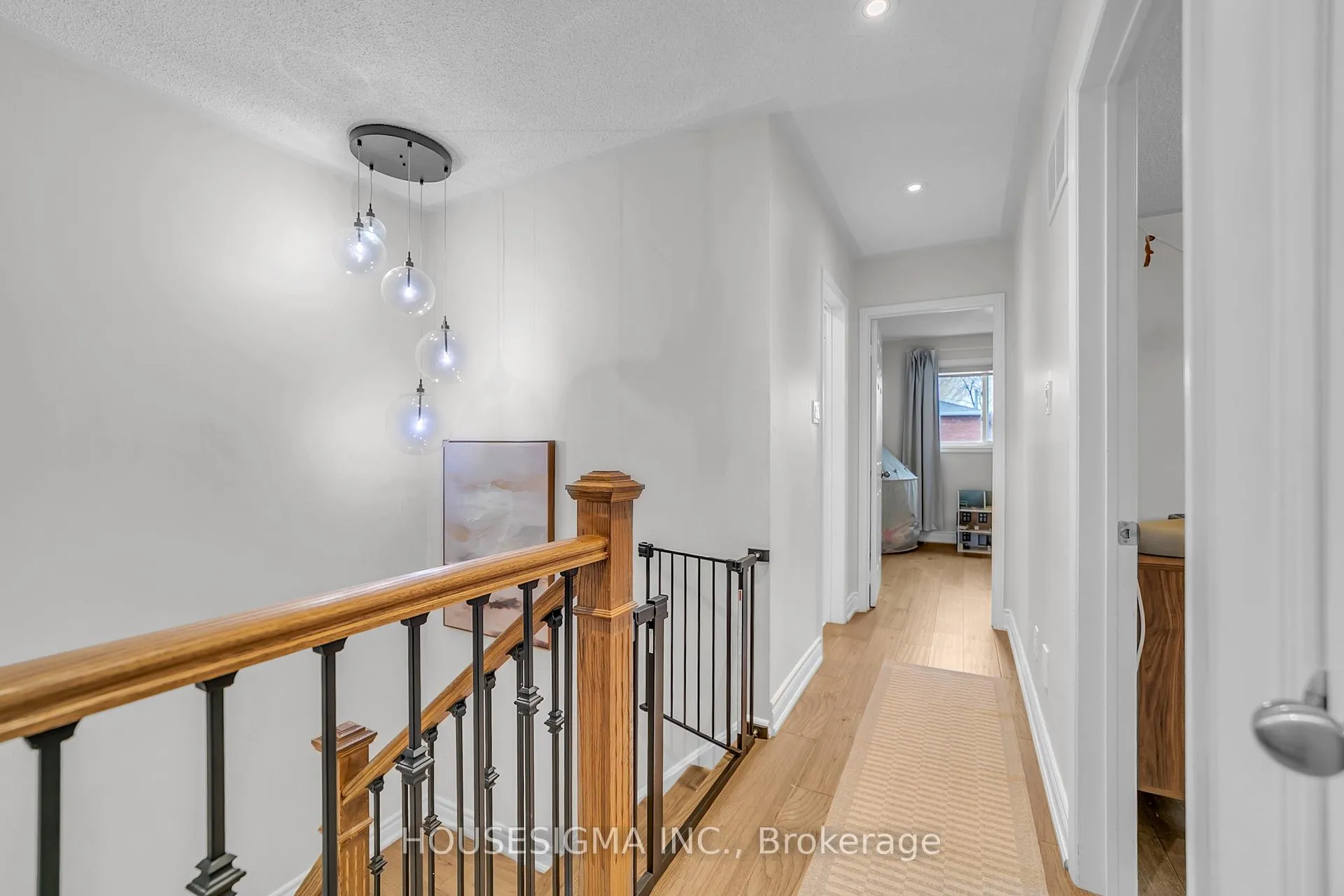 Photo 19 of 353 Brownridge Drive, Vaughan, Brownridge — HOMEH